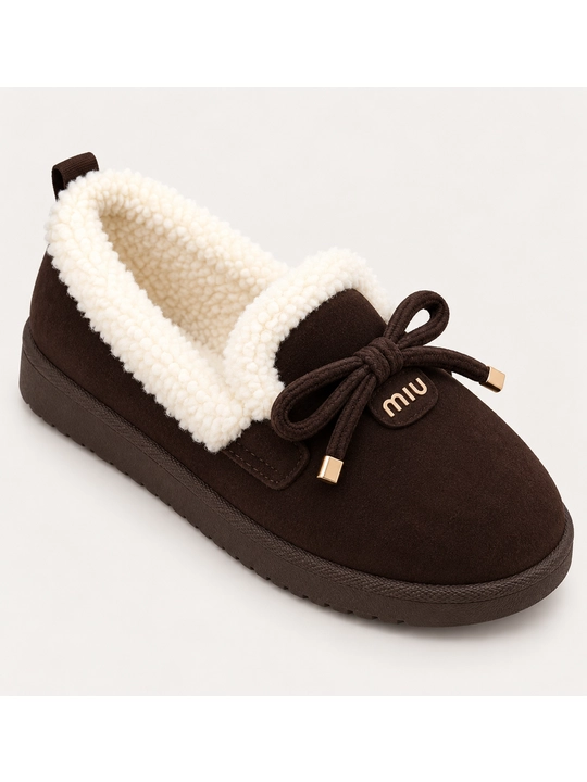 UGG ayollar uchun — zamonaviy, yumshoq va qulay
