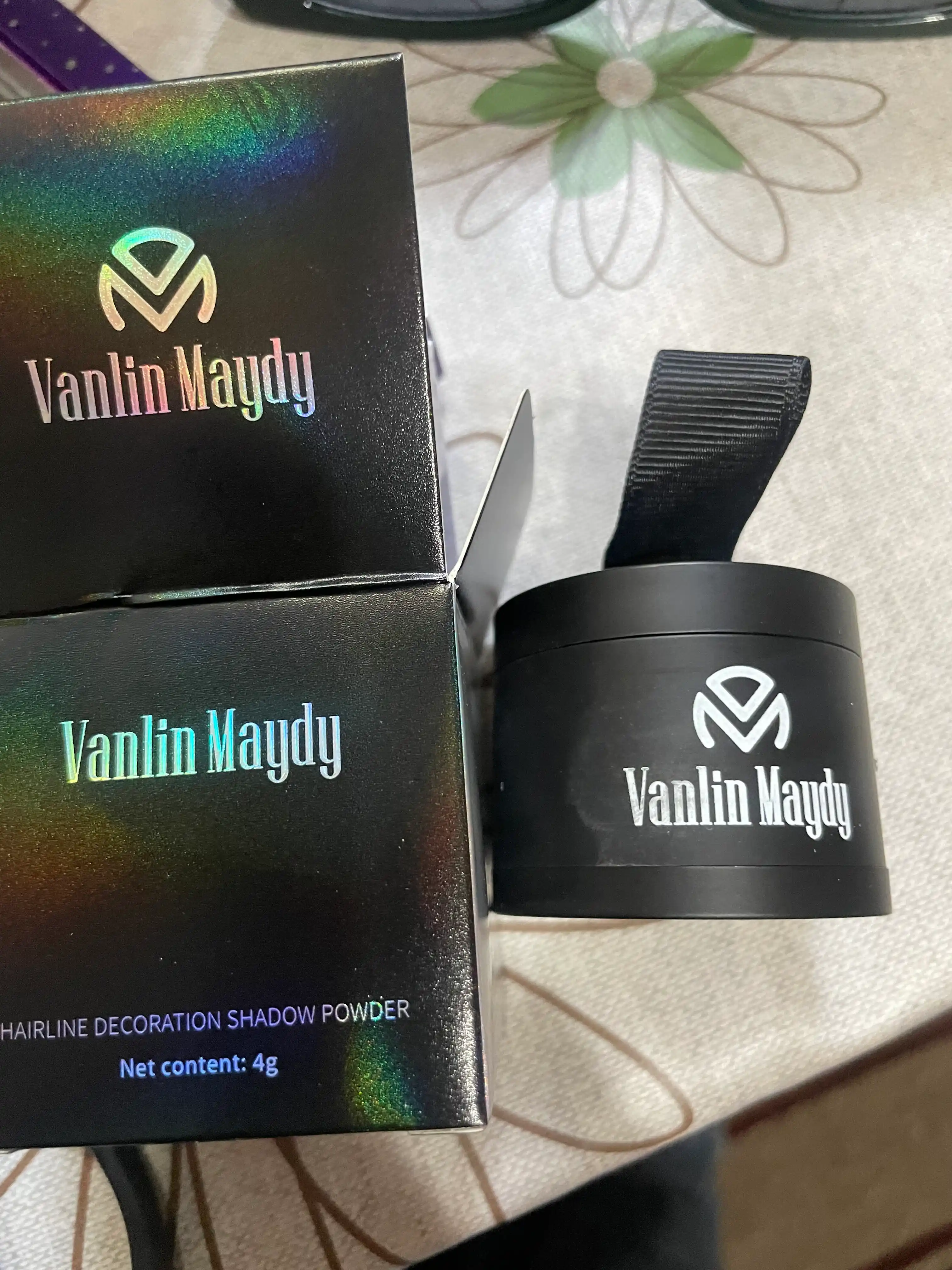 Oqargan sochlar, soqol, qoshlarni yopish uchun kukun, 4g