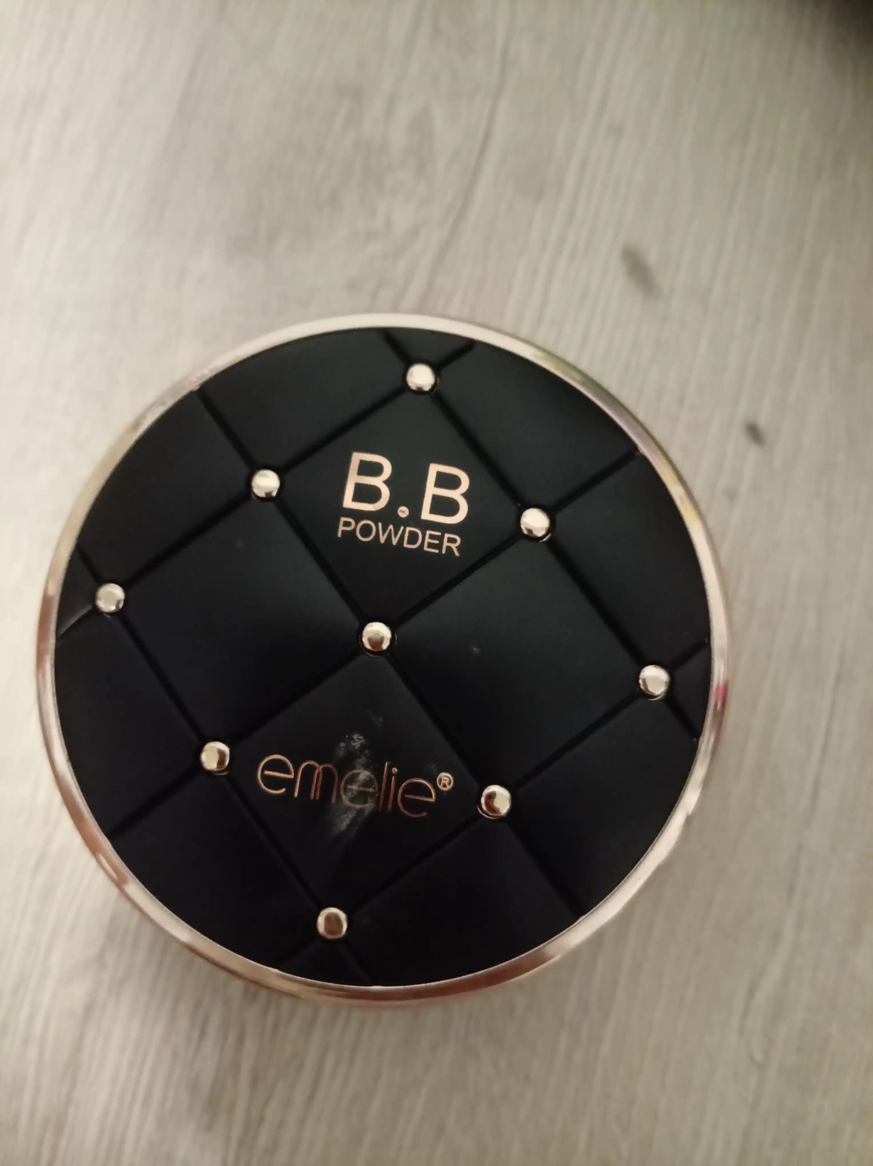 Пудра для лица, Emelie Professional Mattifying Face Powder — матирующая пудра