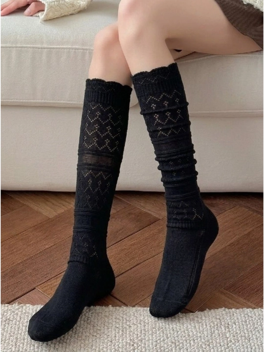 Qizlar uchun uzun naqshli trikotaj golf, to‘r bezakli - 