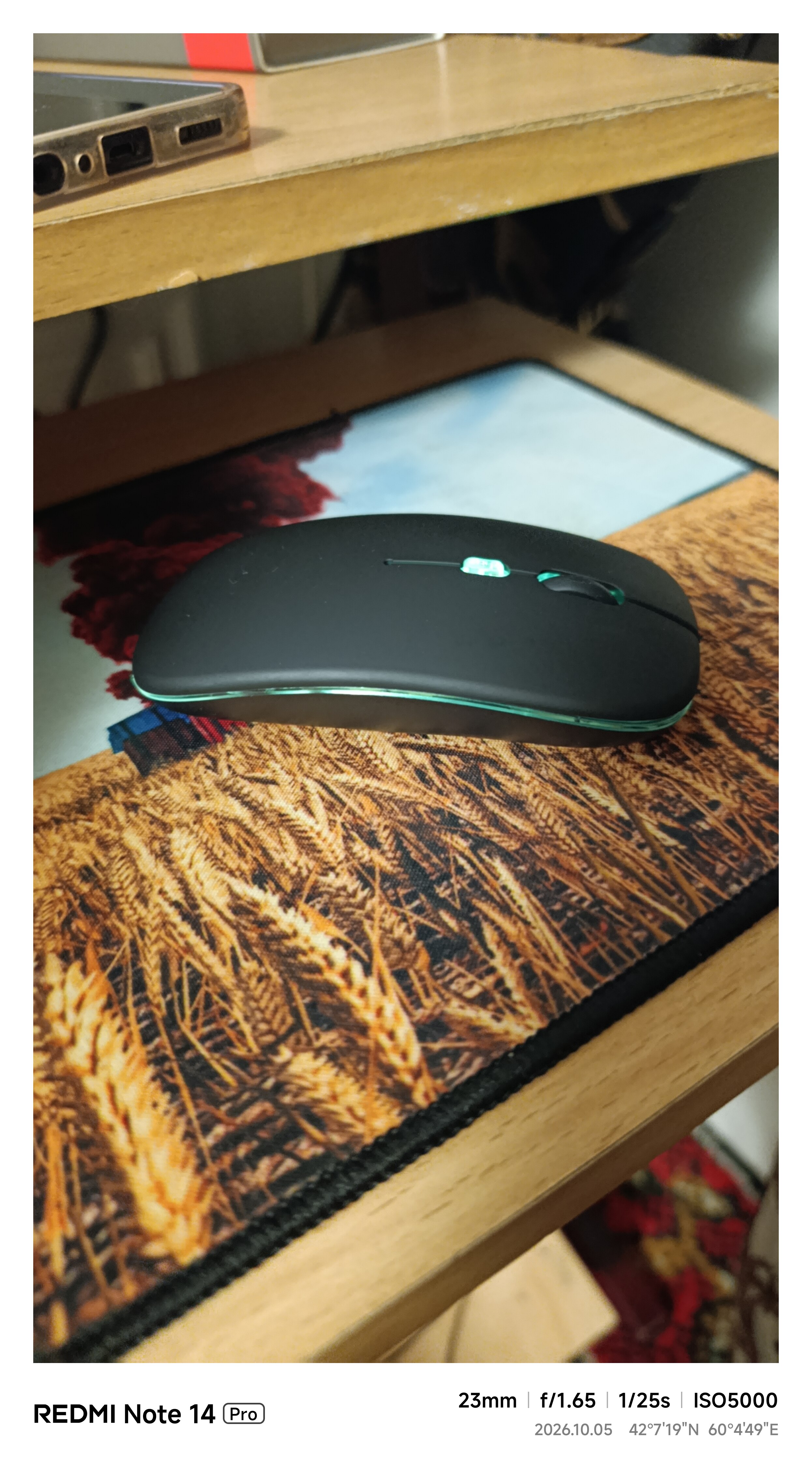 Imsiz sichqoncha Bluetooth +2.4G RGB jim ishlaydigan Type-C noutbuk kompyuter Mac uchun