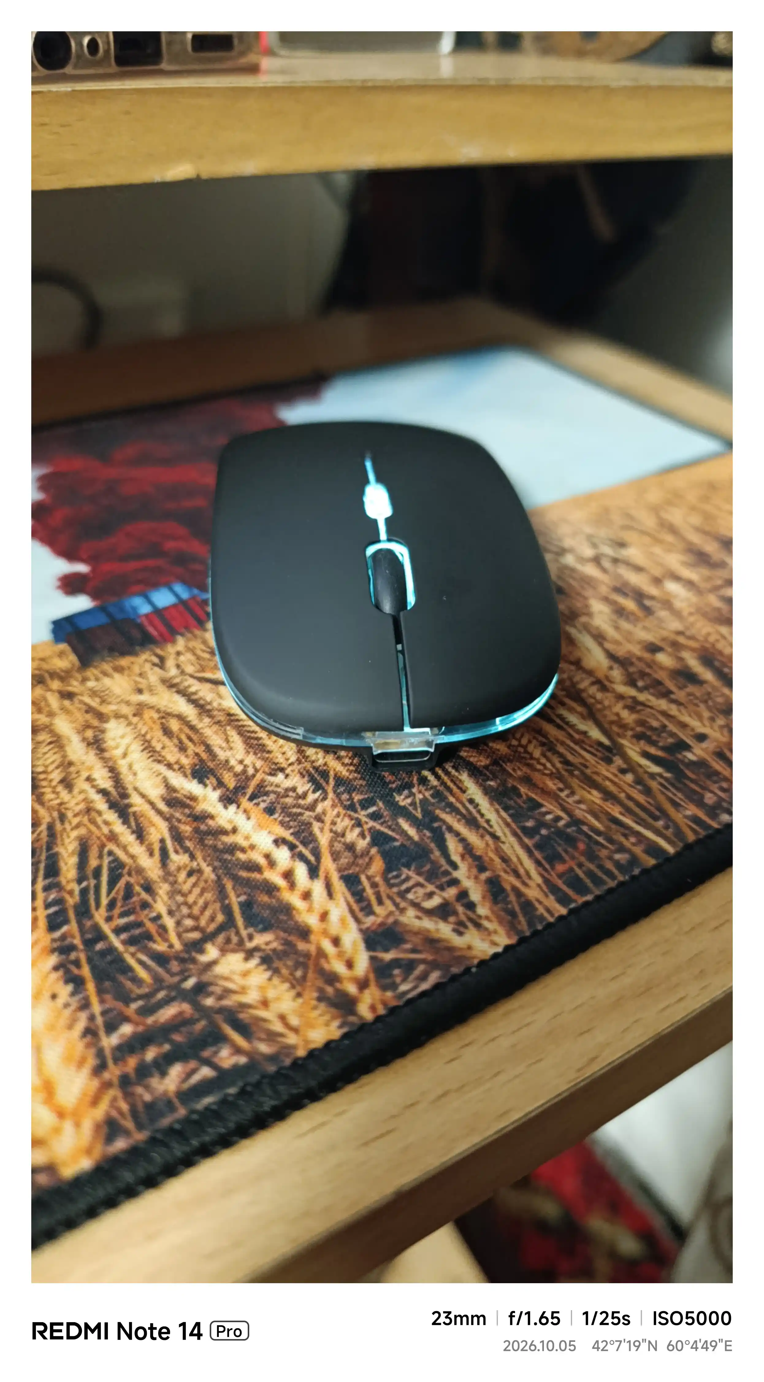 Imsiz sichqoncha Bluetooth +2.4G RGB jim ishlaydigan Type-C noutbuk kompyuter Mac uchun