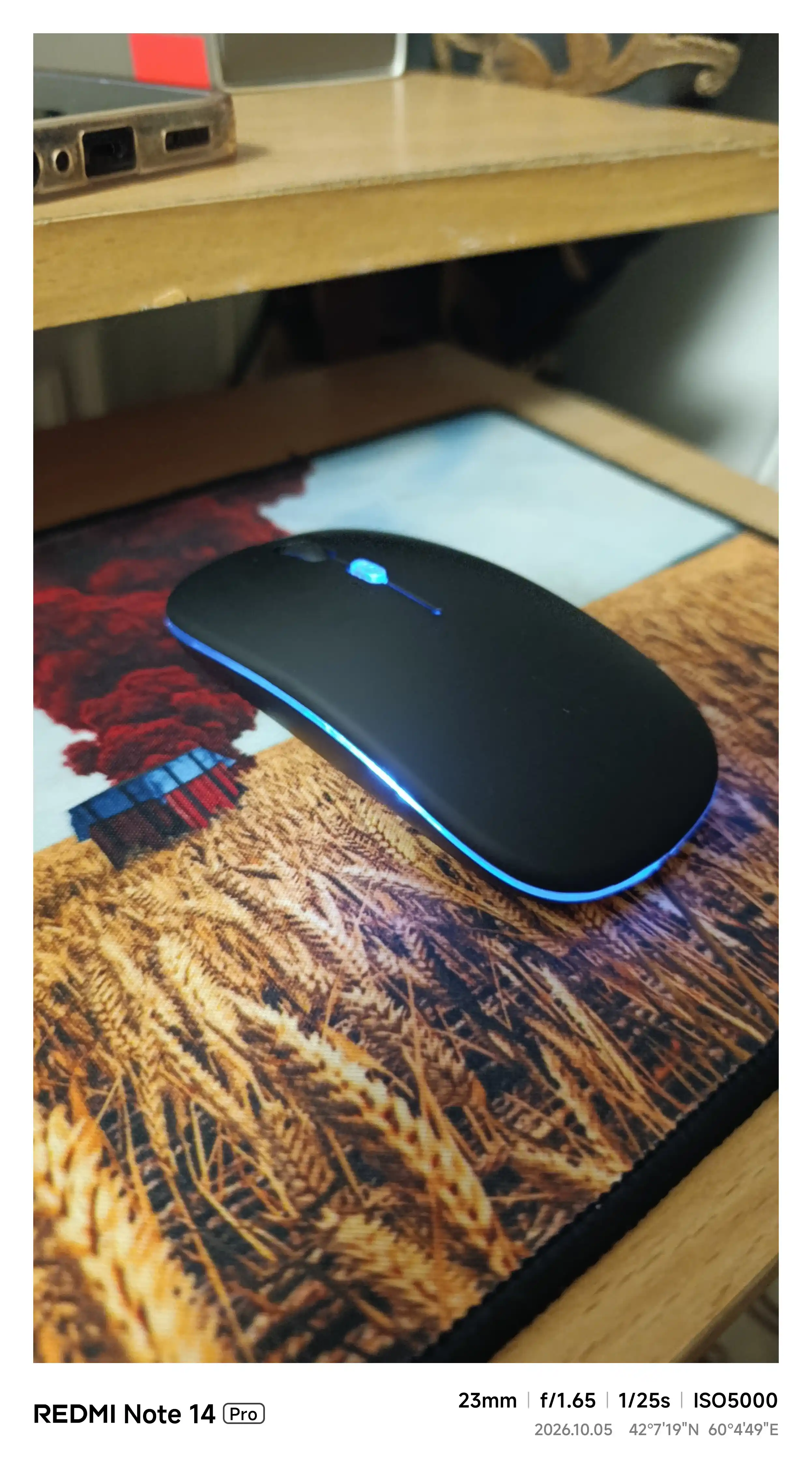 Imsiz sichqoncha Bluetooth +2.4G RGB jim ishlaydigan Type-C noutbuk kompyuter Mac uchun