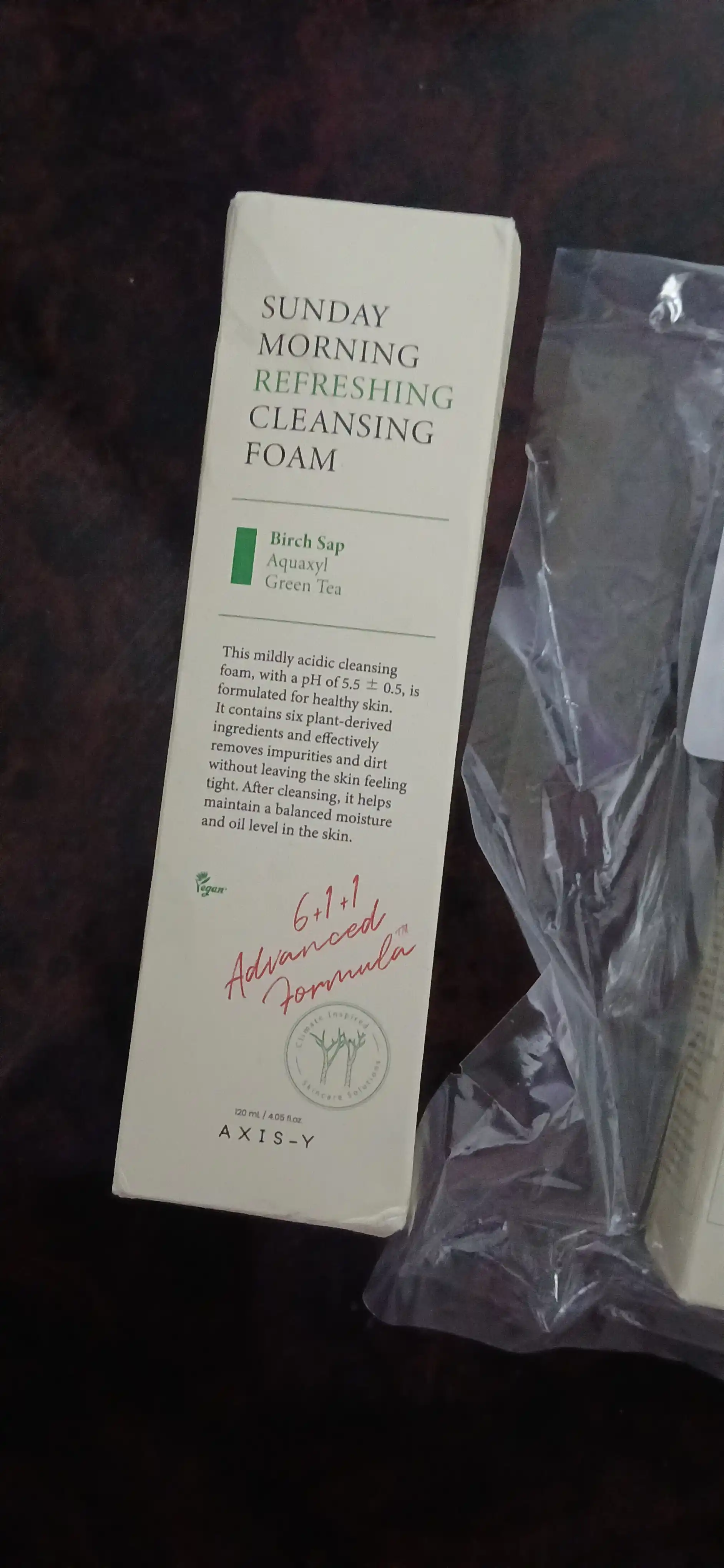 Namlovchi yuz yuvish ko‘pigi AXIS-Y Sunday Morning Refreshing Cleansing Foam, 120 ml