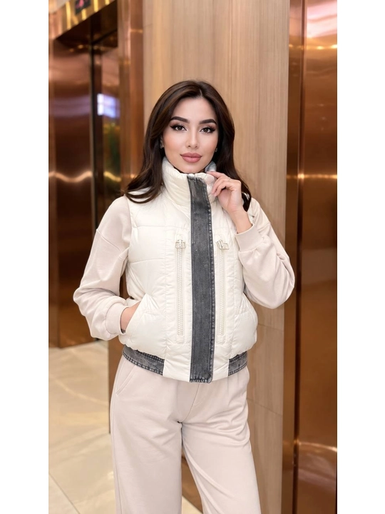 Ayollar kurtkasi, yengsiz, kundalik kiyish uchun mo‘ljallangan, o‘lchamlari M, L, XL - 