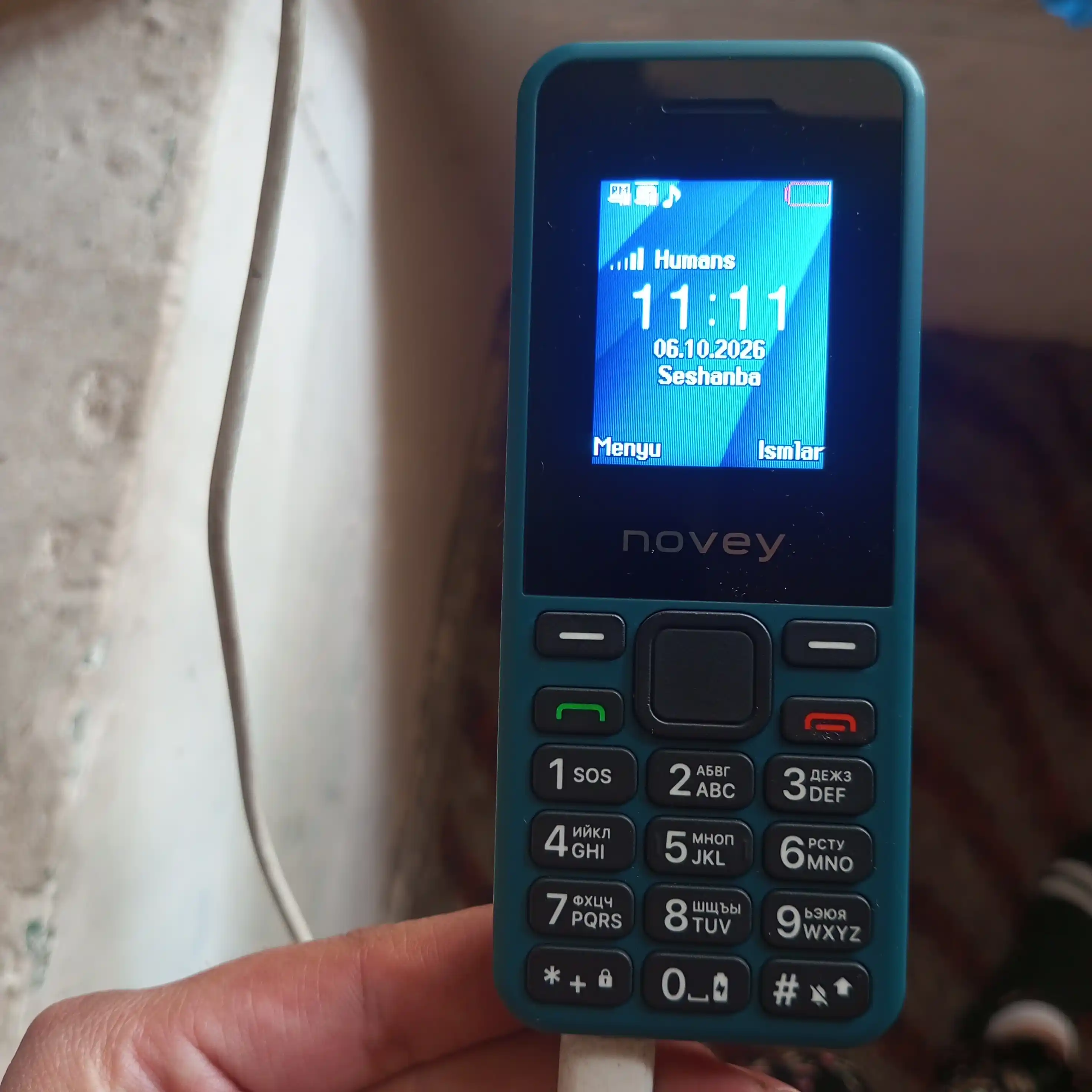 Novey 101 knopkali telefon, kamerasiz, 2 SIM, 5 rang