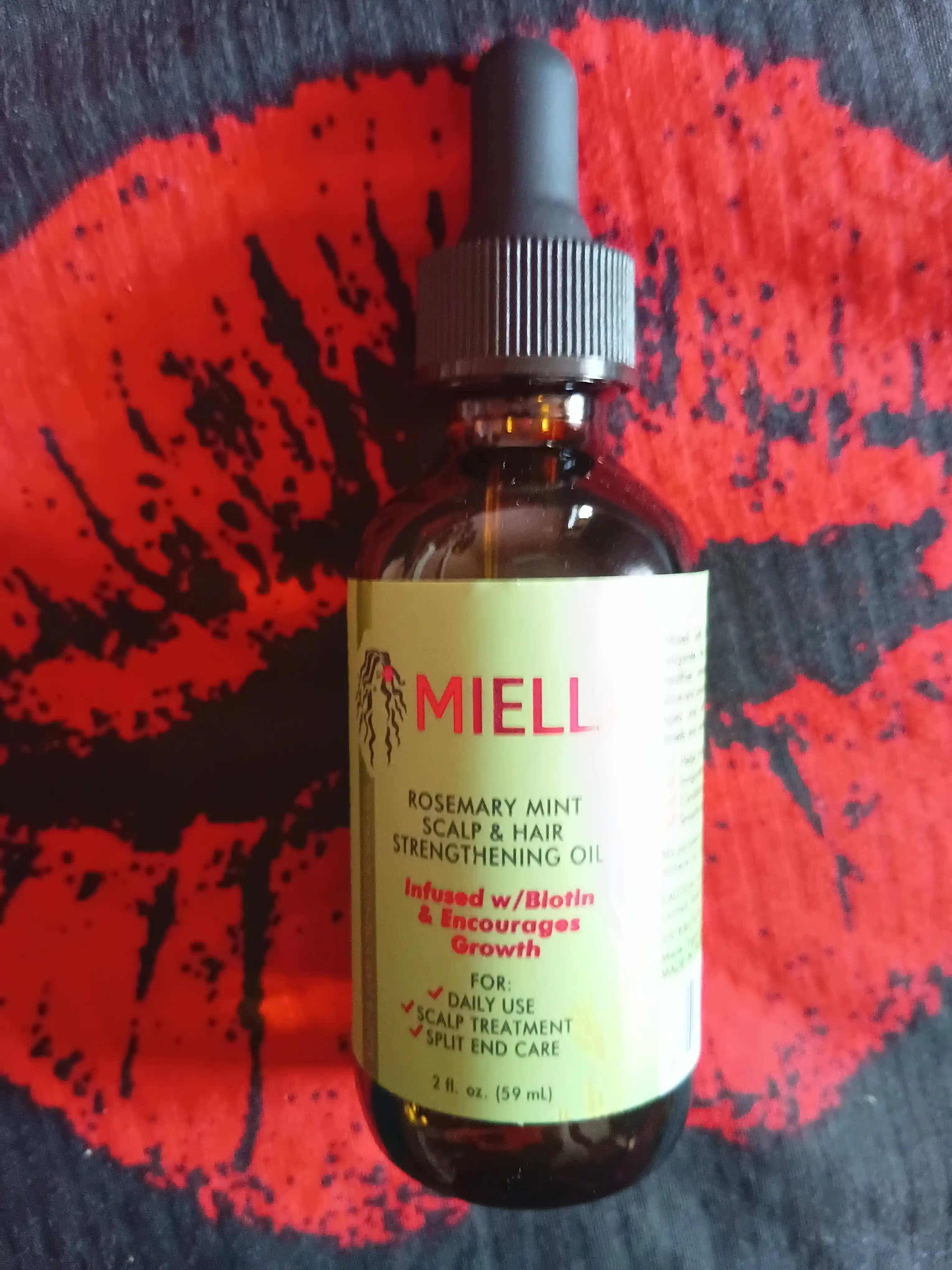 Mielle Sochni mustahkamlash uchun biotinli razmarin yog'i, yalpiz bilan, 59 ml