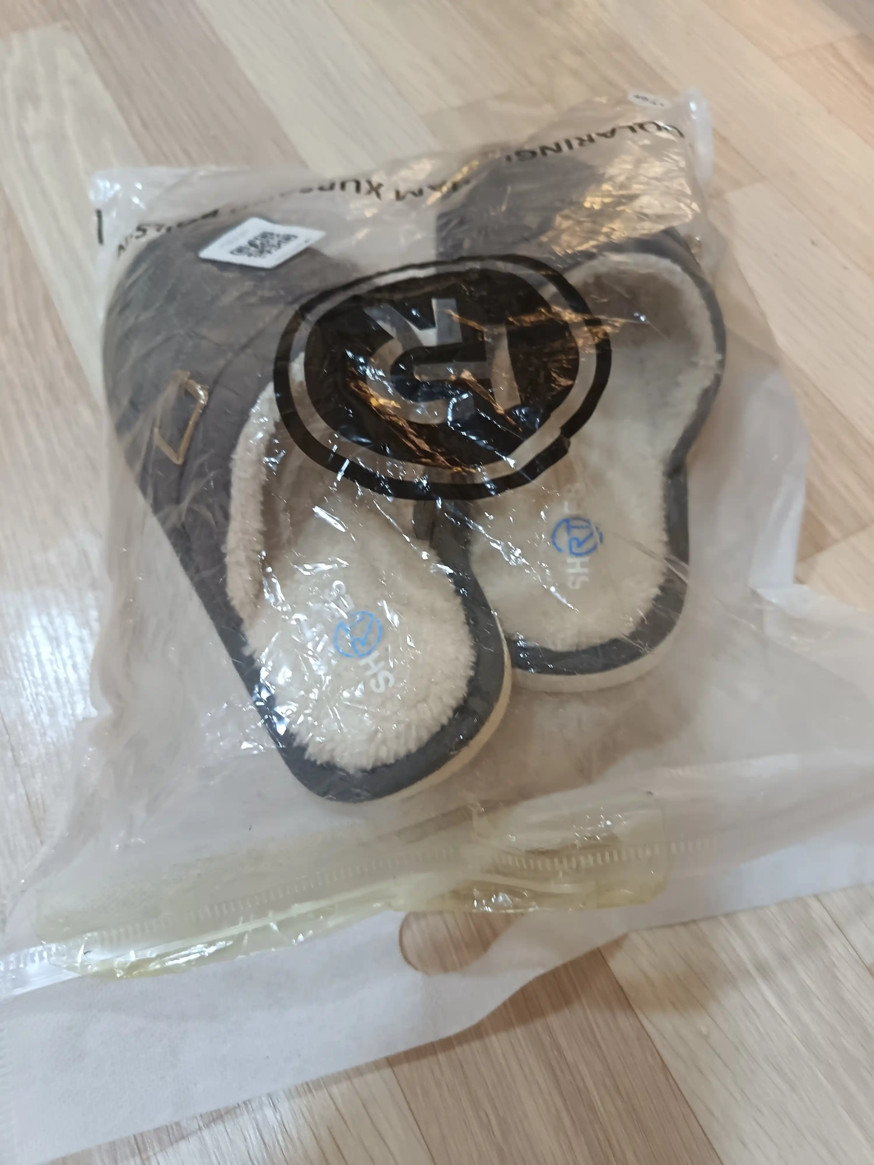 Erkaklar uy shippagi, yumshoq issiq mo‘ynali tapochka, qulay qishki oyoq kiyim