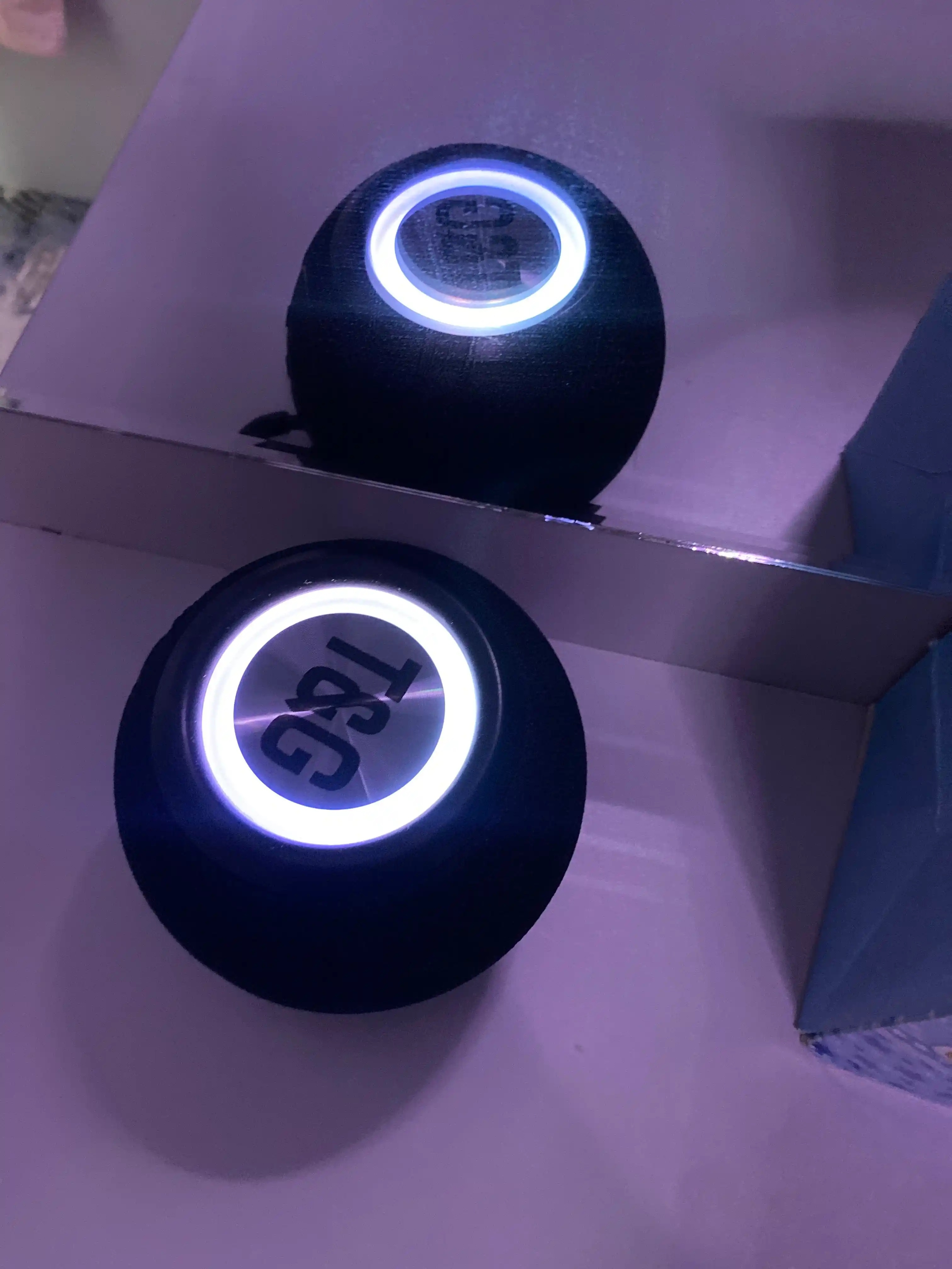 Kolonka simsiz, portativ akustika tizimi, RGB yoritgich bilan, Bluetooth