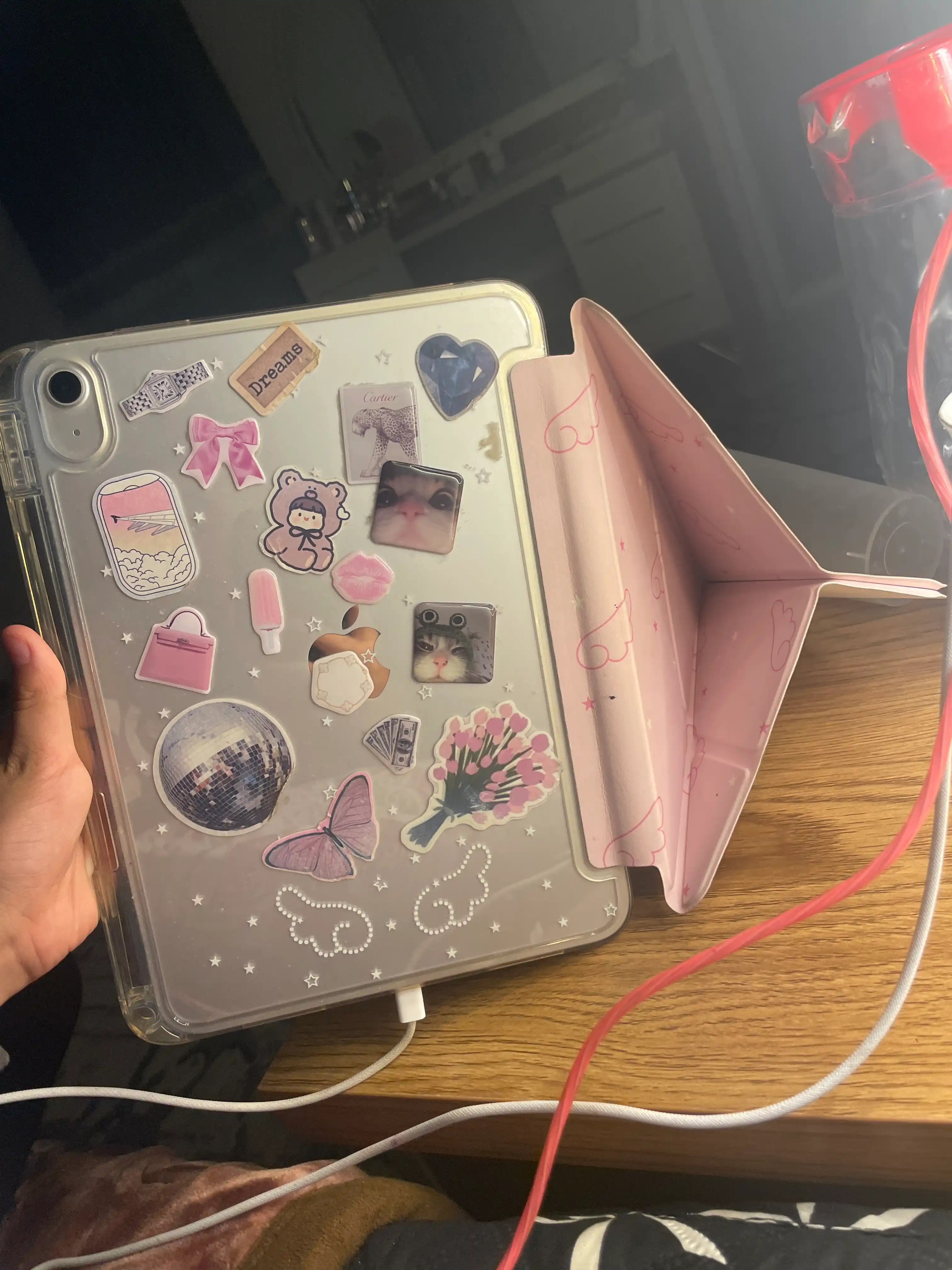 Чехол на iPad 11 A16 с магнитной крышкой, складывается в подставку 5 различными способами