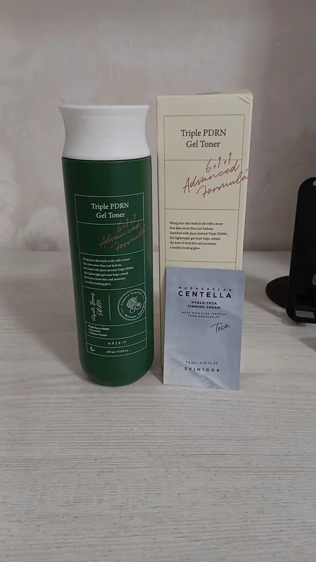 AXIS-Y yuz terisini tiklash uchun uch karra PDRN bilan oqartiruvchi gel-toner