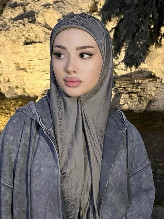 Ayollar va qizlar uchun ipak ro‘mol Dior, sovg‘a, hijob 95 x 95 sm