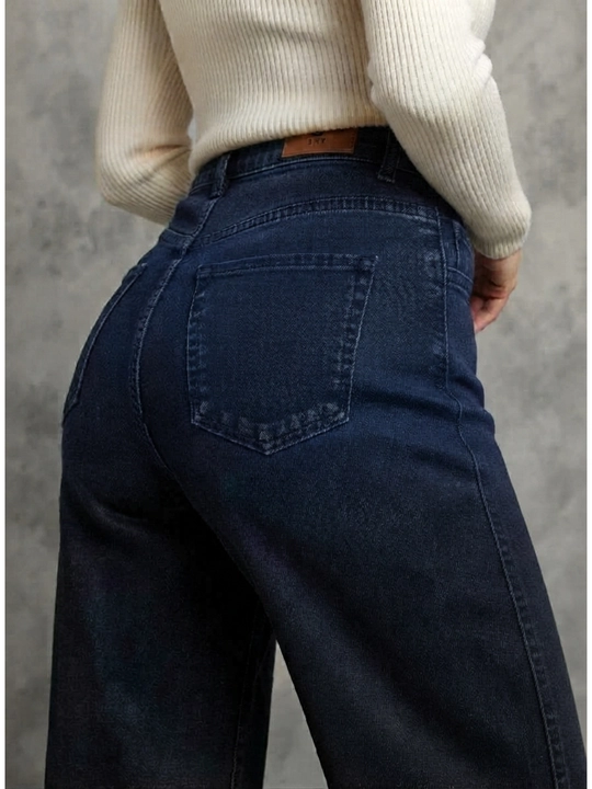 Ayollar uchun oversize jins shimlar