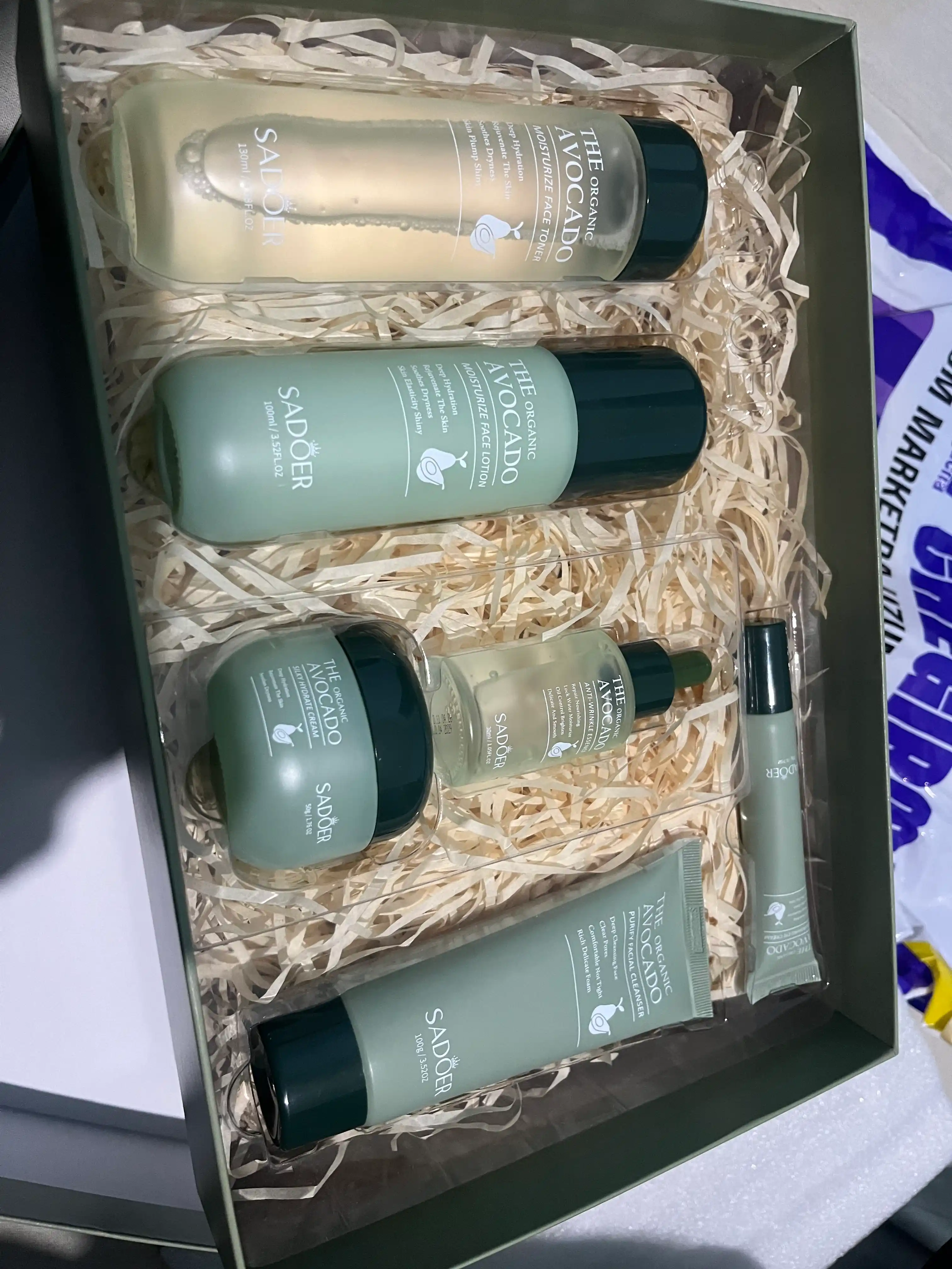 SADOER 6 tasi 1 da yuz parvarishi to‘plami – Avocado / Snail / Collagen / Vitamin E