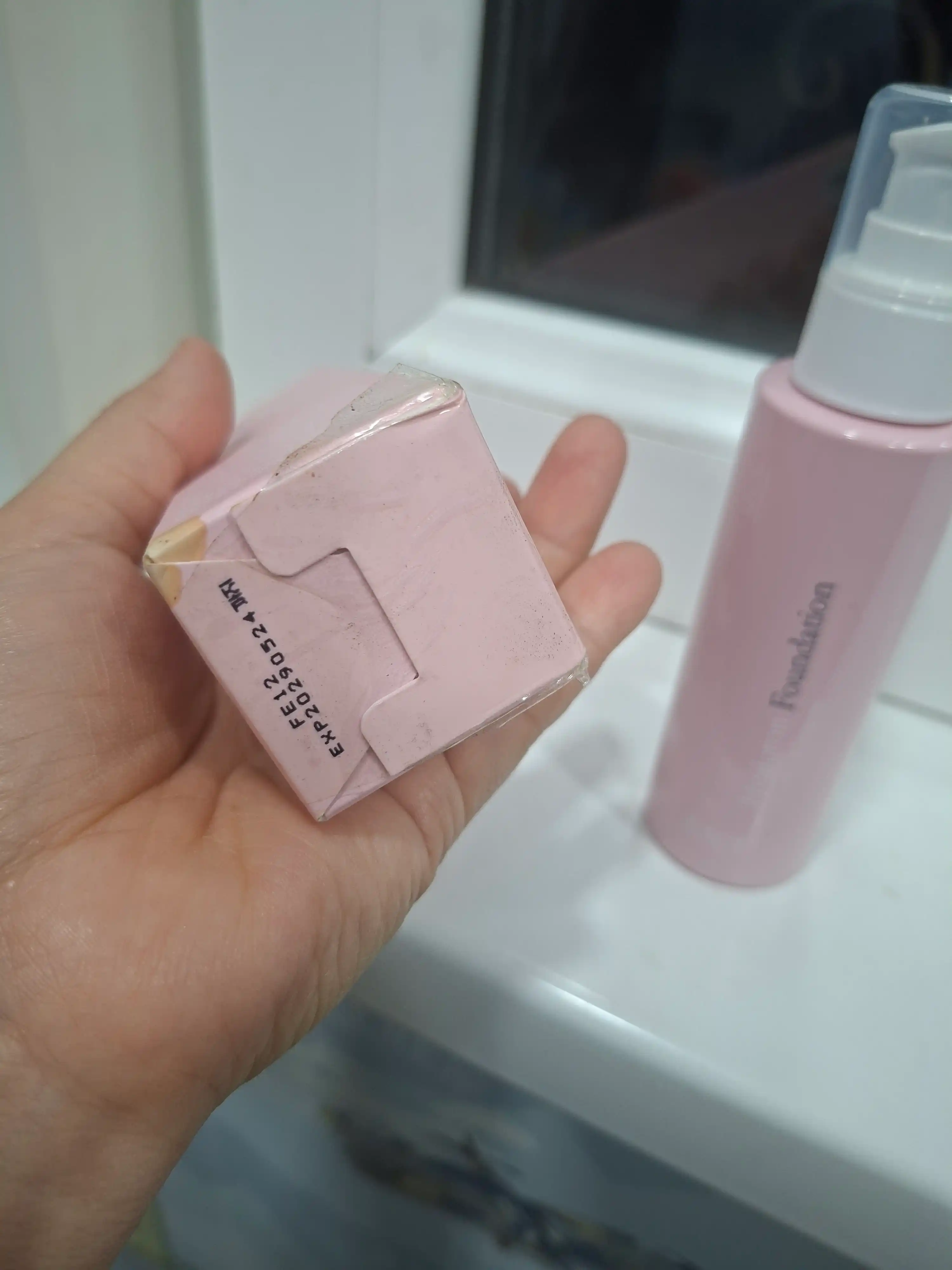 Увлажняющий тональный крем флюид для лица с SPF 20 AMA Hyaluron Foundation Корея, 110 мл