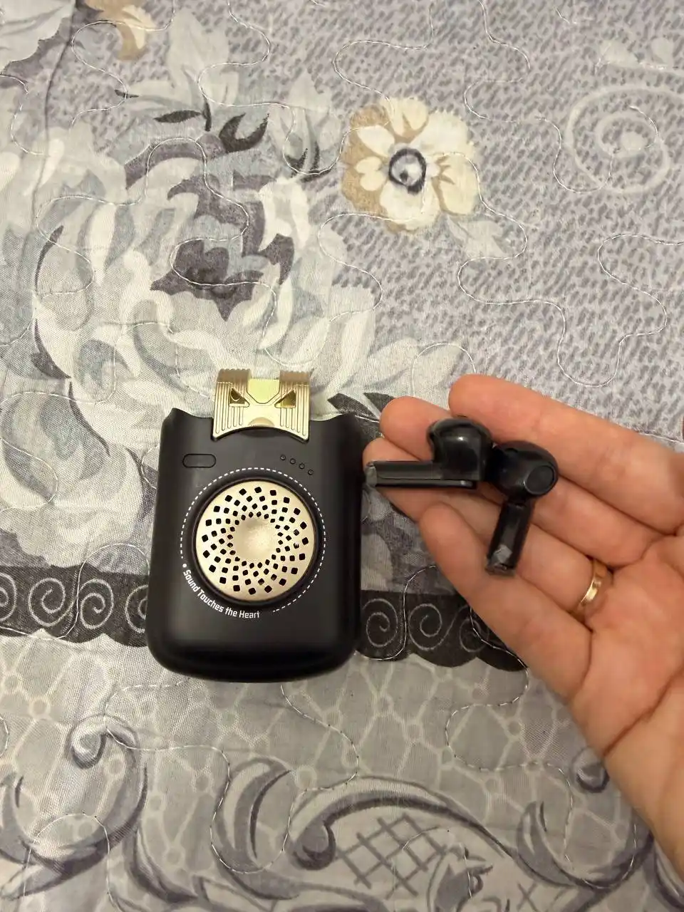 Simsiz Bluetooth kolonka + quloqchinlar, 2v1 da, sensorli, namlikdan himoya, kalonka