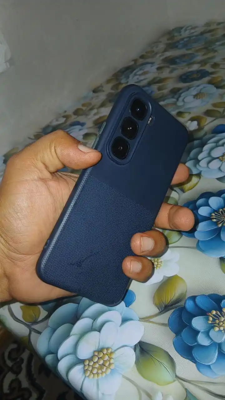 Смартфон Infinix HOT 60 Pro+, 8/256Гб, изогнутый 3D AMOLED 144 Гц, 50 МП, 5160 мА/ч, 45 Вт
