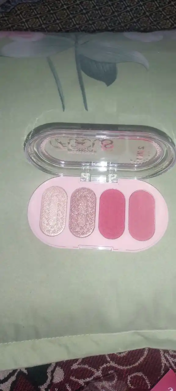 Yuz uchun rumyana va xaylayter paletkasi 2-in-1 SEVENCOOL Focus Blush & Highlighter
