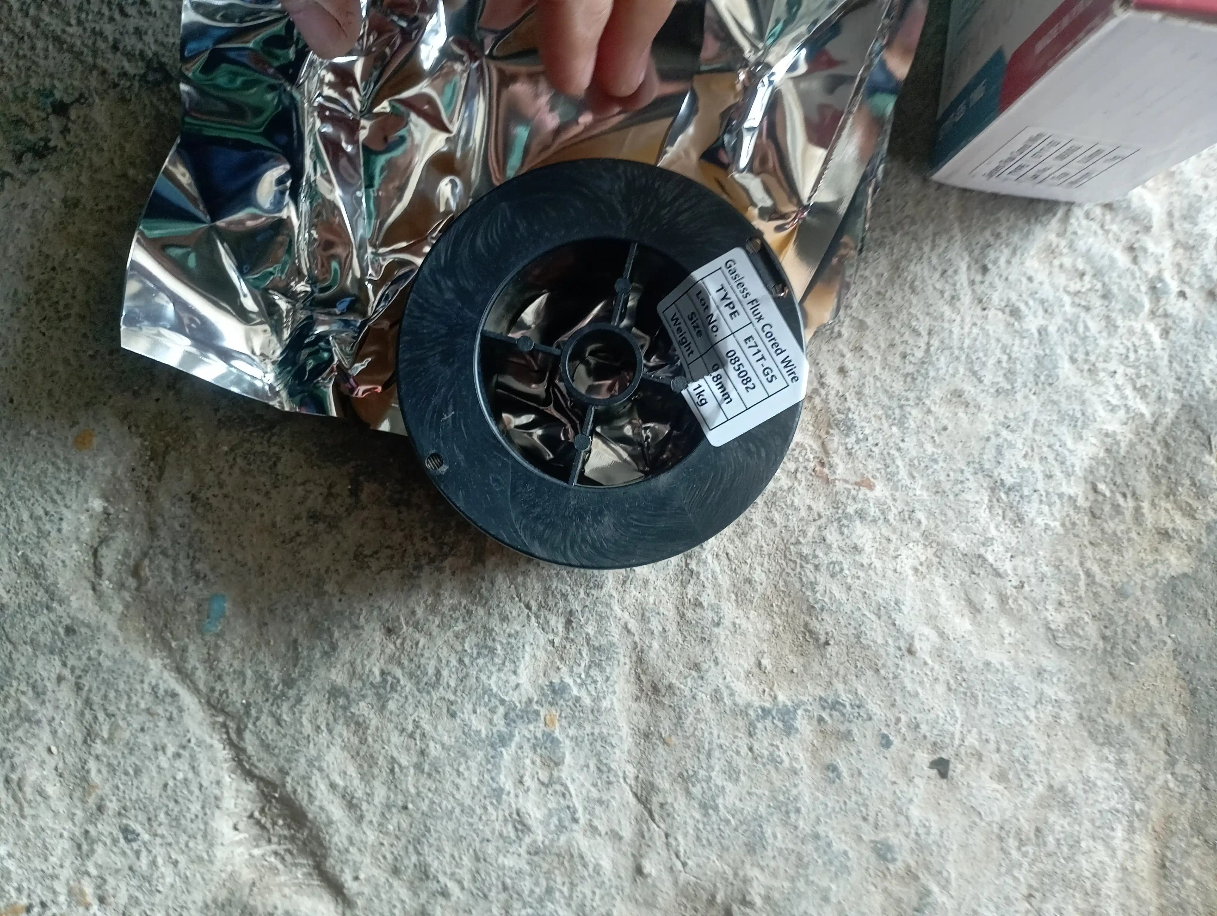 Payvandlash uchun kukunli sim, 1 kg, 1 mm