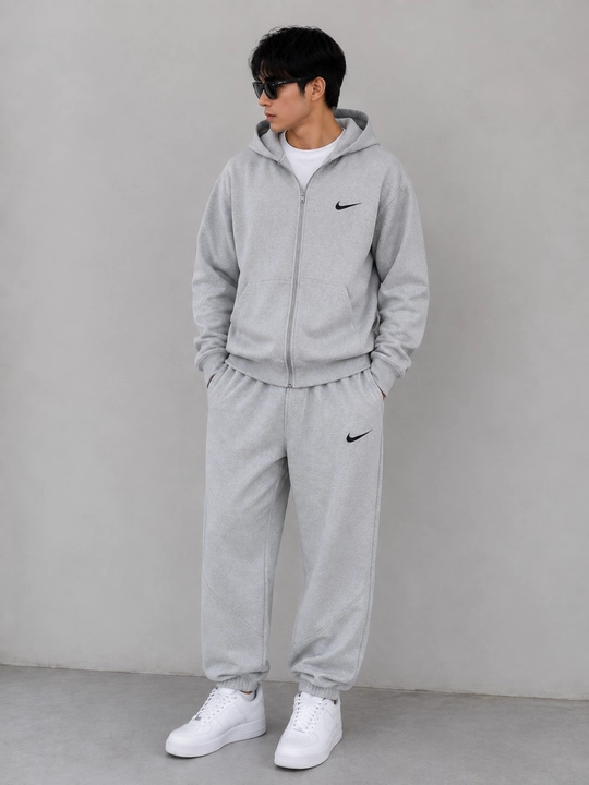 Erkaklar sport kostyumi, huddi va jogger shalvar, standart 44,46,48,50 gacha