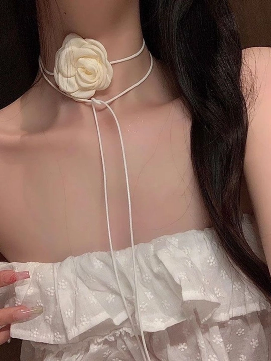 Levelara ayollar uchun chokerlar zamonaviy va nafis dizayn
