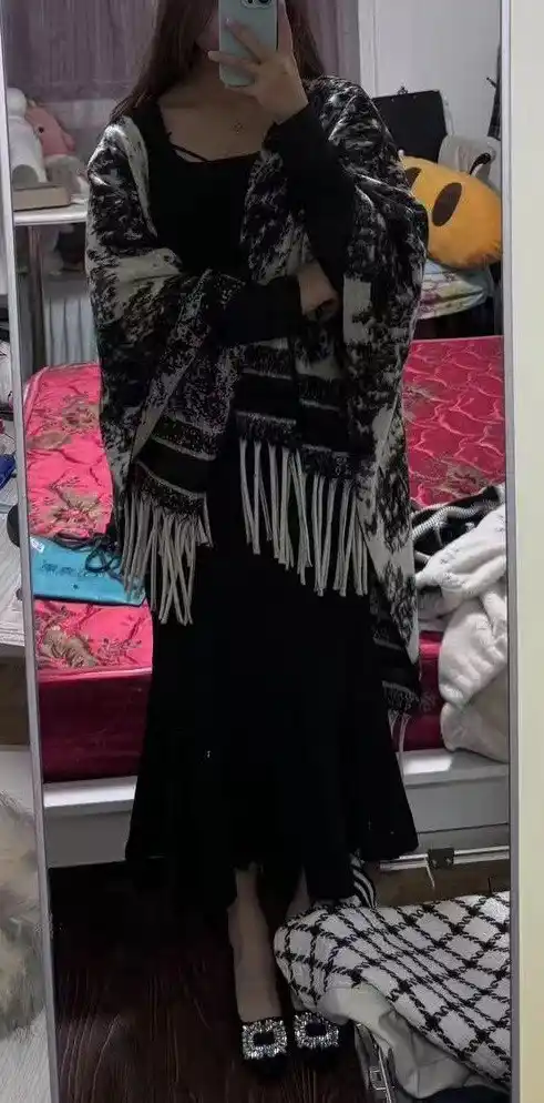 Ayollar uchun eko-kashmir poncho, sochli issiq ayollar yopinchig‘i, 48-54 rangli kardigan