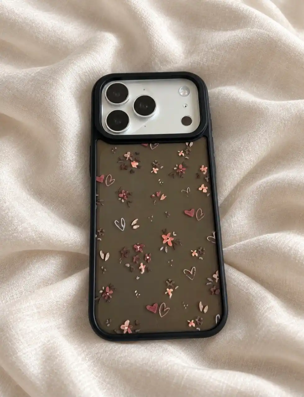 IPhone 15, 16, 17 Pro/Pro Max uchun g‘ilof