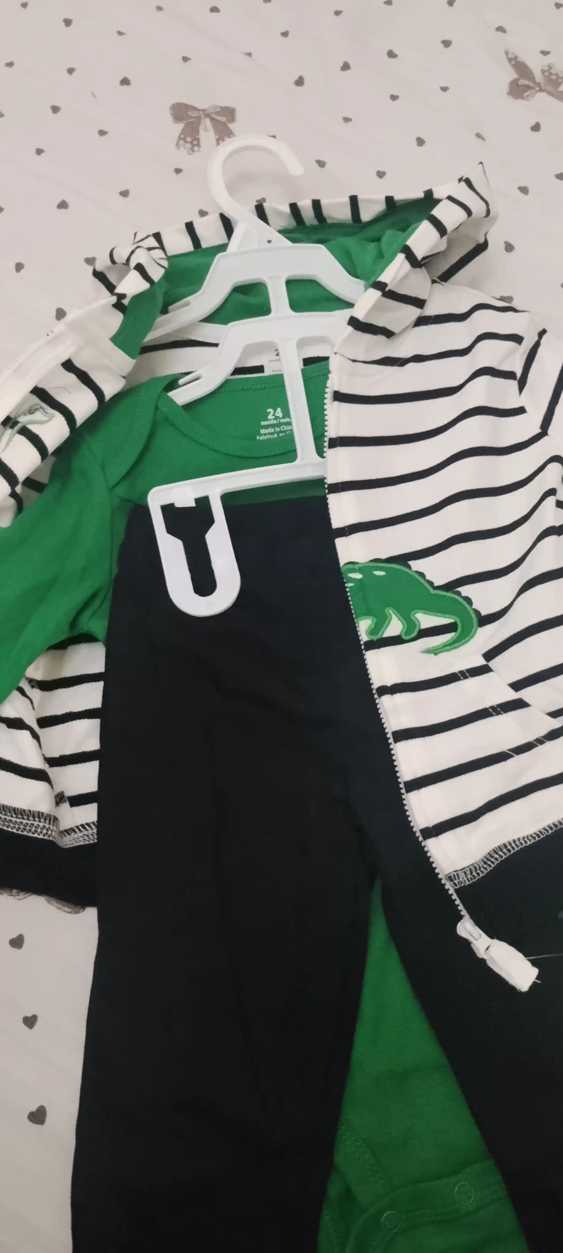 Chaqaloqlar uchun 3 talik Carter's to'plami: kurtka / bomber, bodi va shim (100% paxta)