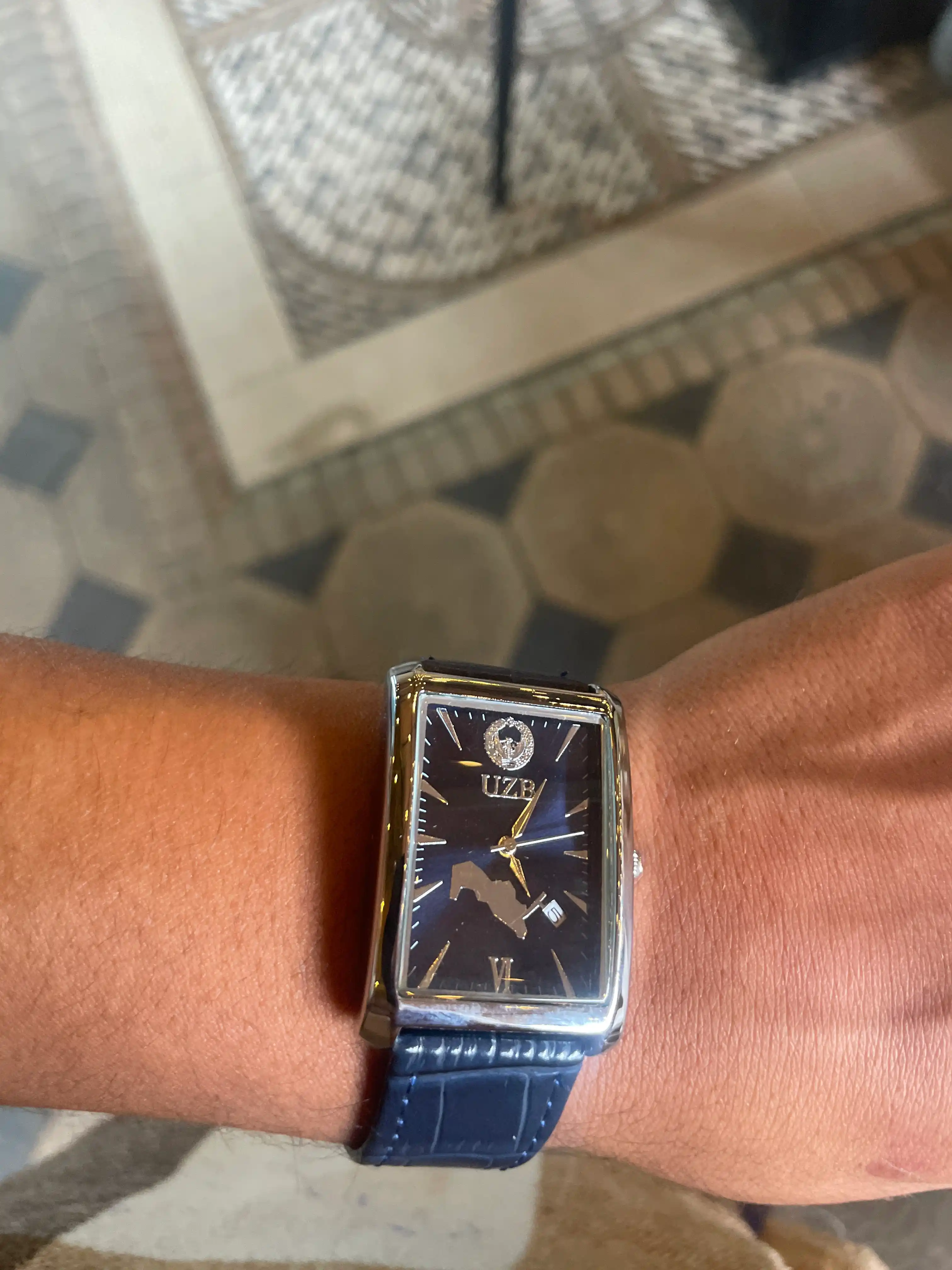 Erkaklar qo'l soati Elegant Premium UZB Soat
