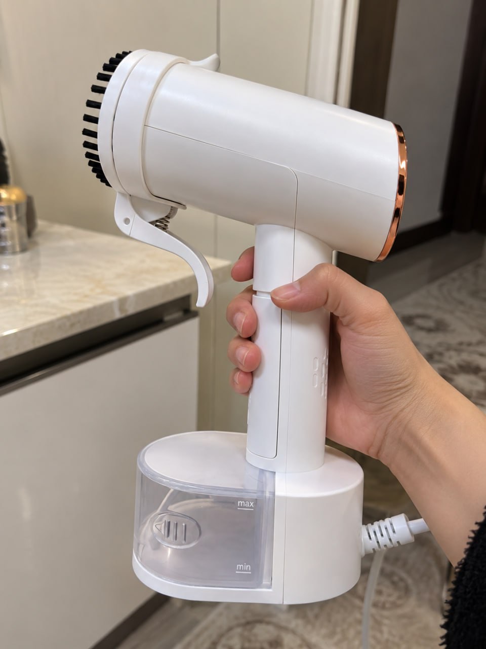 Qo'l bug'li dazmoli "BELTOP" sensor boshqaruv, 2000W, 3xil rejim, 300 ml hajimda, vertikal