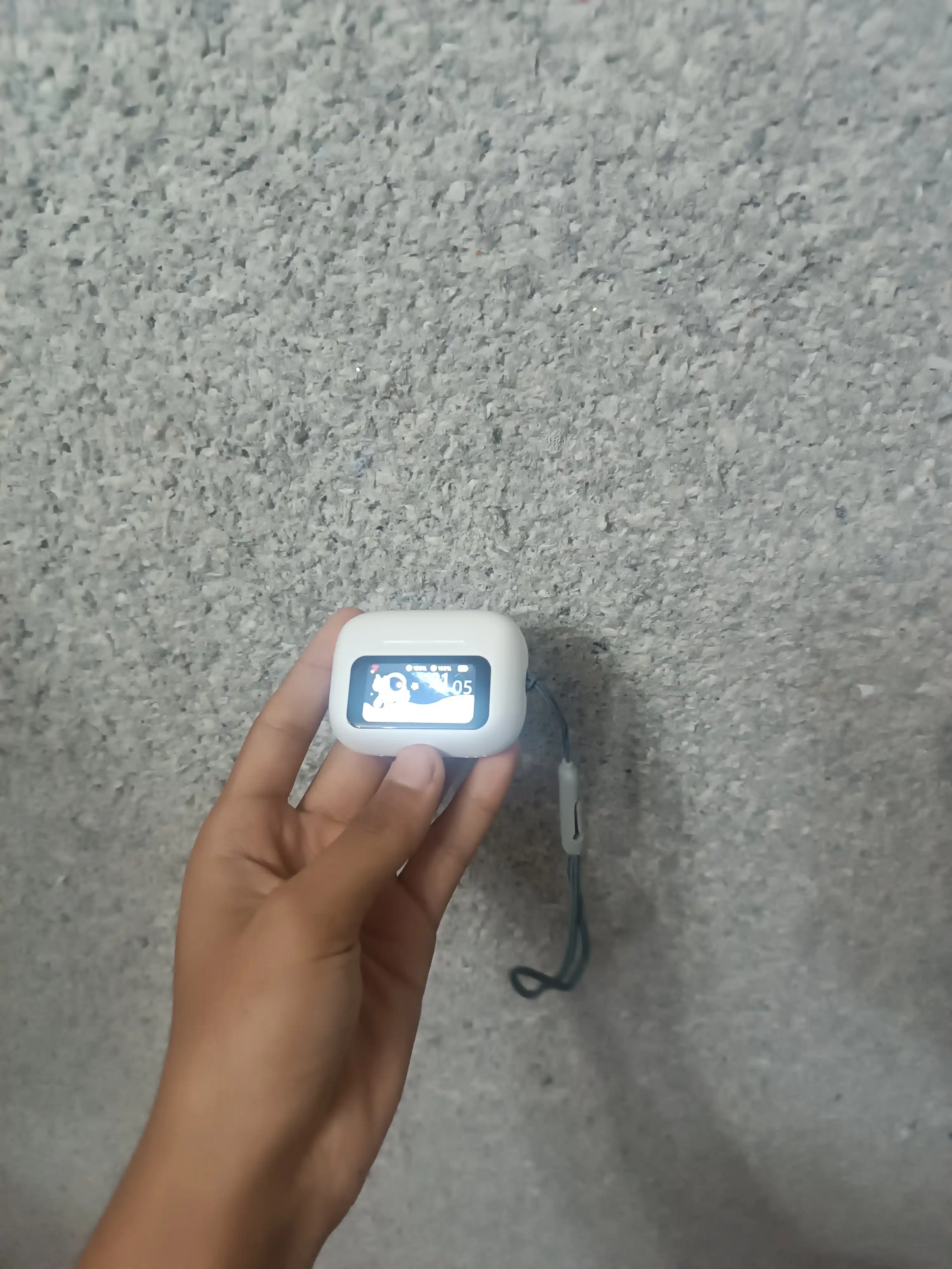 A9 PRO quloqchin shovqinni kamaytirish (ANC) funksiyasi, Bluetooth 5.4 va ekranli keys