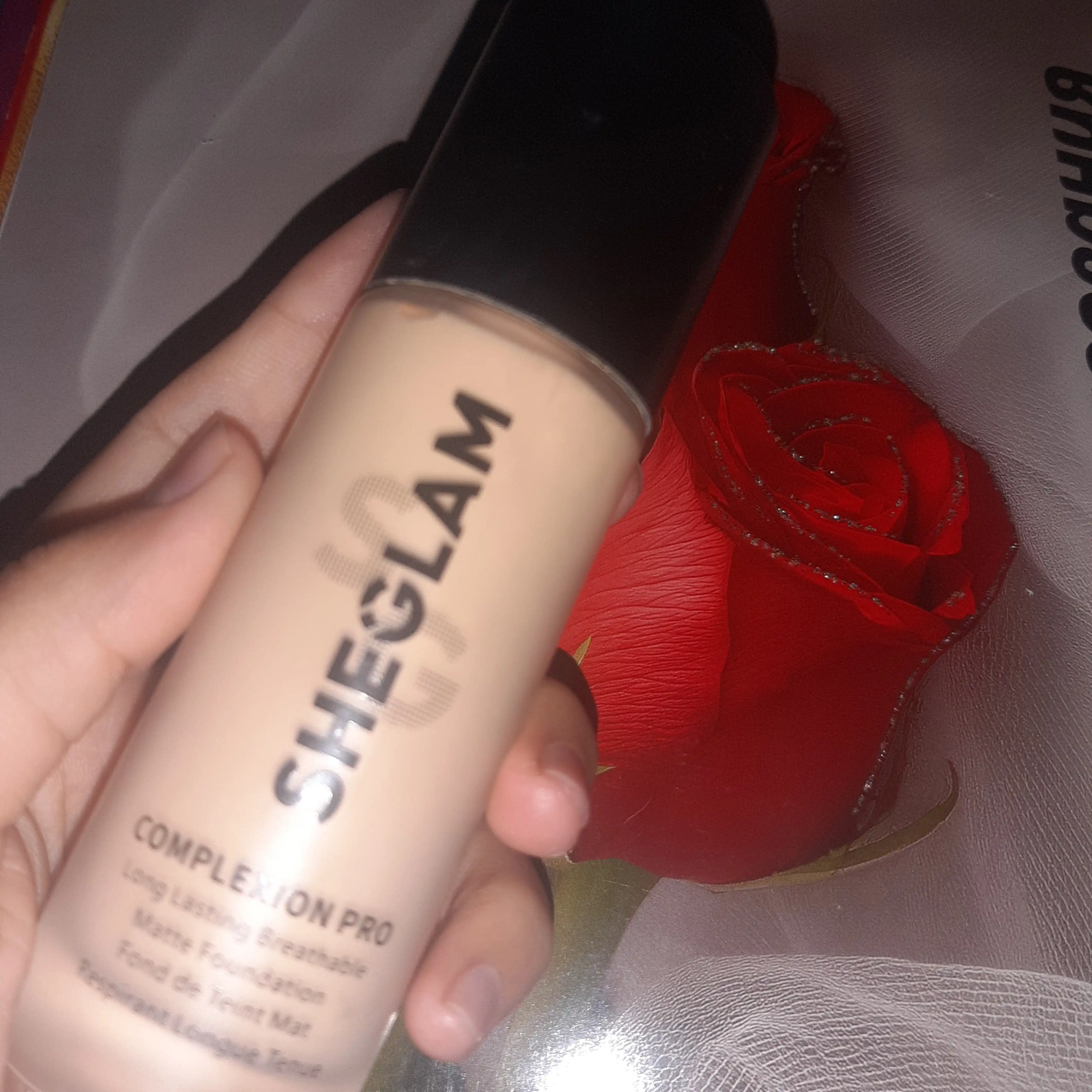 SHEGLAM poydevori, yuz terisi uchun bo'yanish bazasi, tabiiy mat ohang, 35 ml