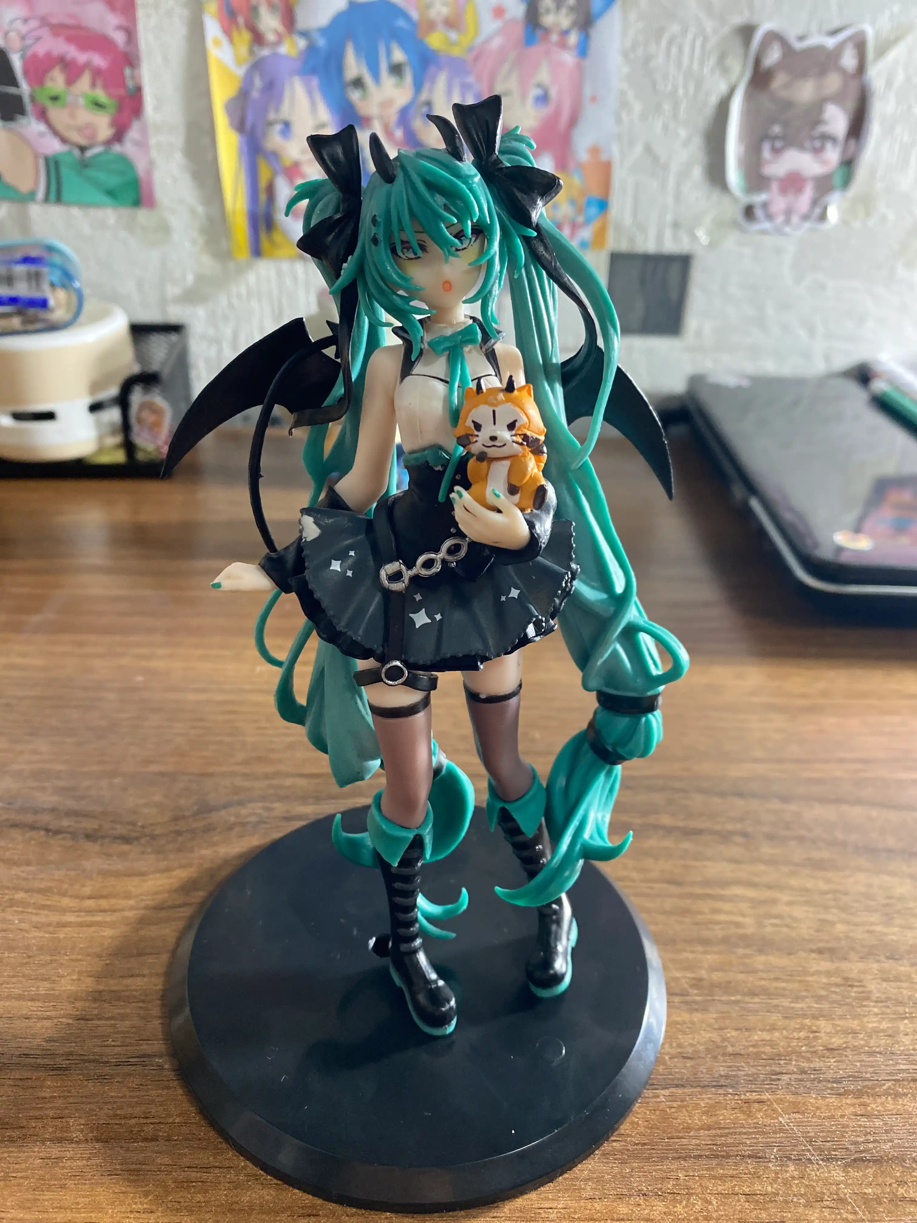 Anime figurka Hatsune Miku Little Devil – Premium koleksion bezak, PC Setup va xona dekori