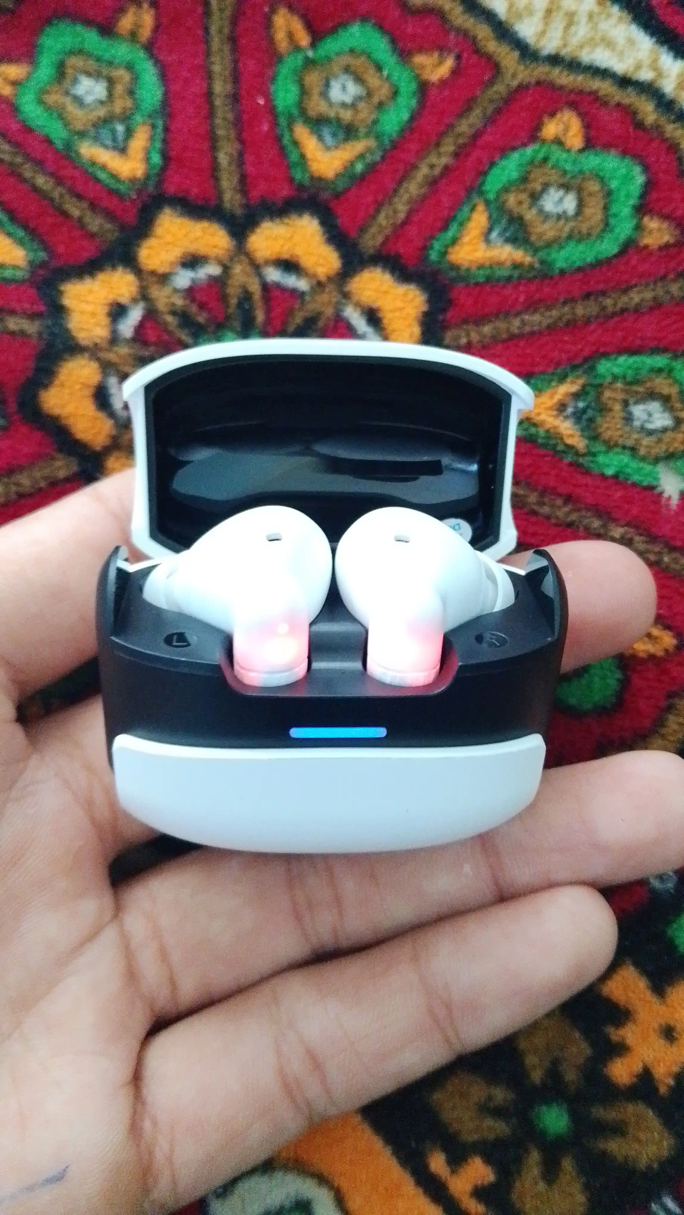 IPhone va Android uchun simsiz, Bluetooth sensorli quloqchinlar, Favza