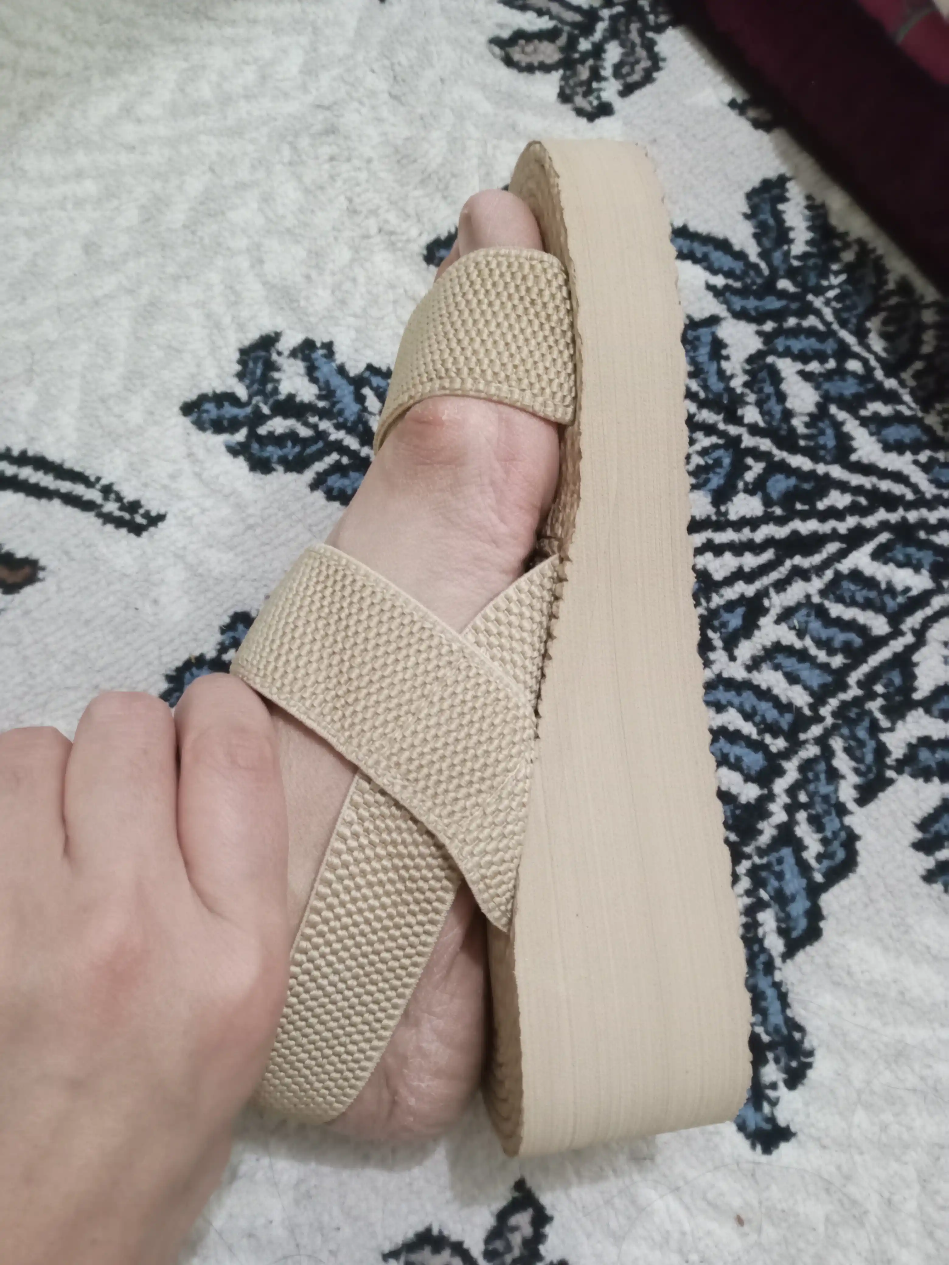 Ayollar uchun yozgi sandal yengil va qulay sandallari Xitoyda ishlab chiqarilgan 36-40