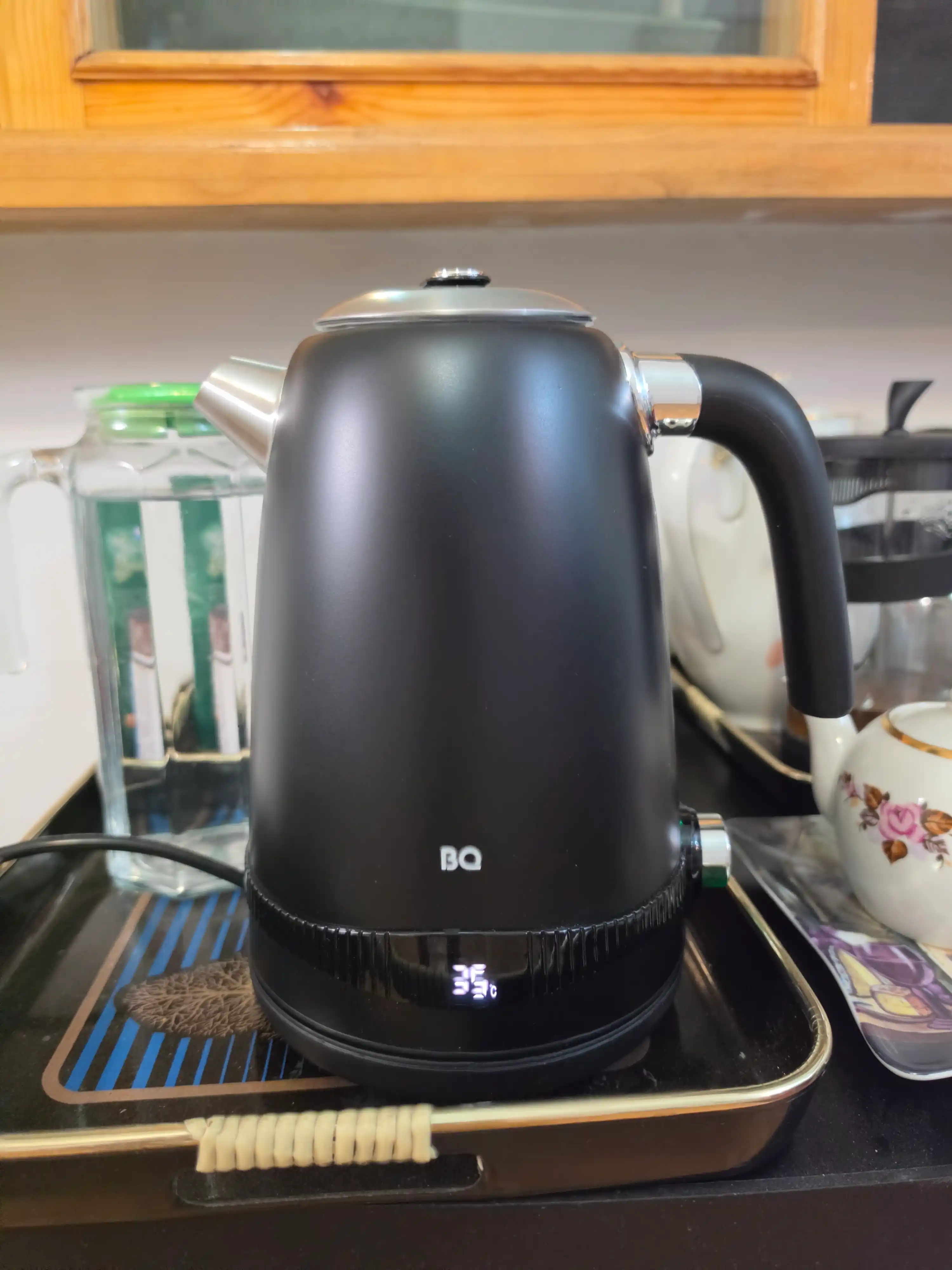 Чайник электрический металлический BQ KT1724SW 1.7л, мощность 2200Вт,7 режимов температуры
