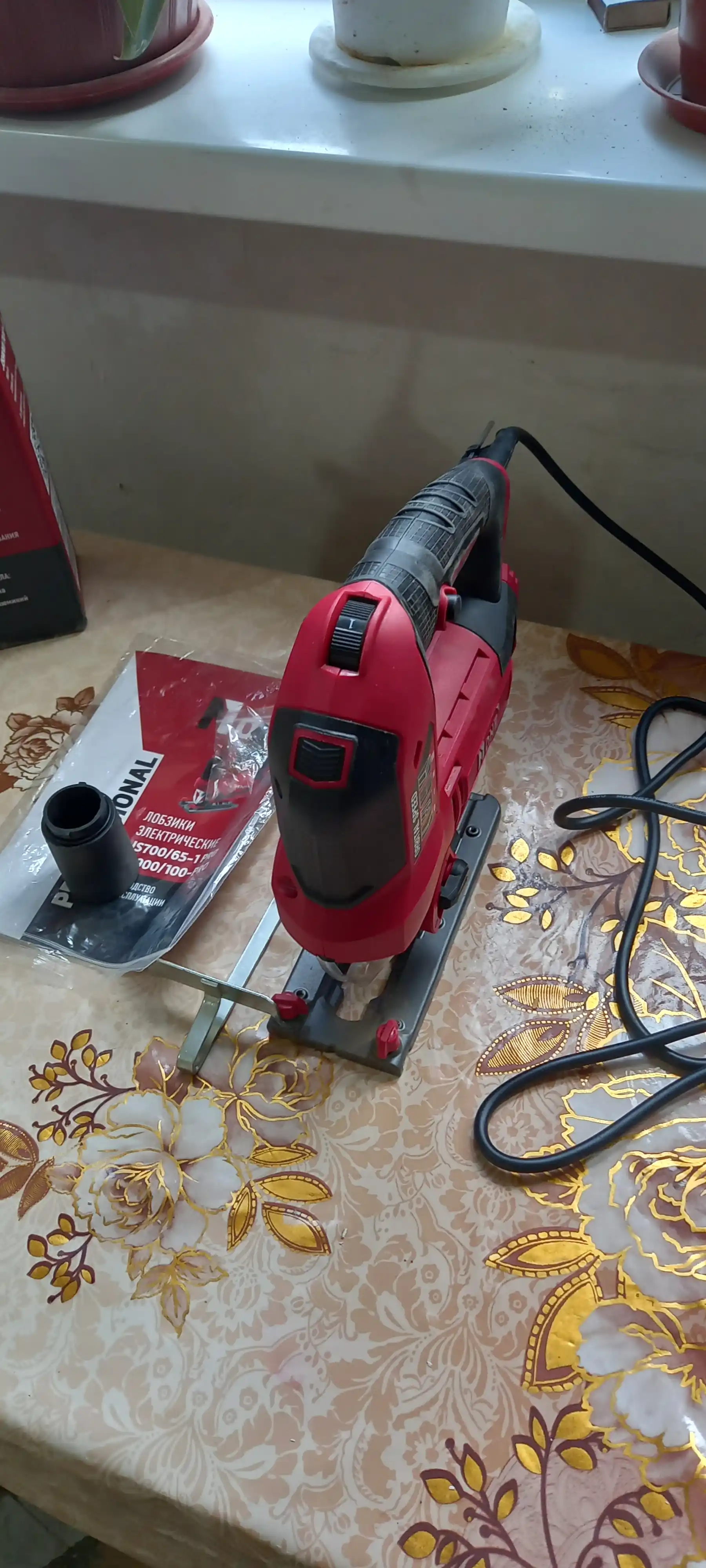 Лобзик NUMBER ONE JS900/100-PRO, 900 Вт, электрический