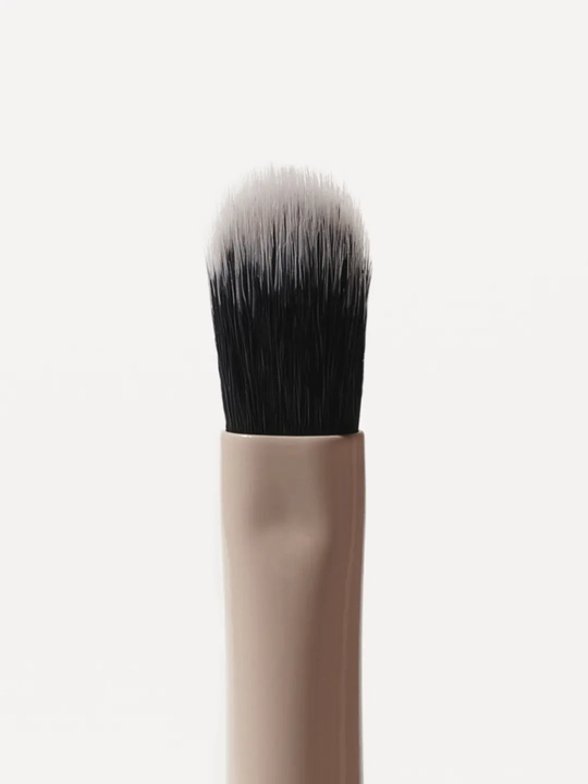 SHIK Studio Brush № 07 Кисть для глаз для любых текстур
