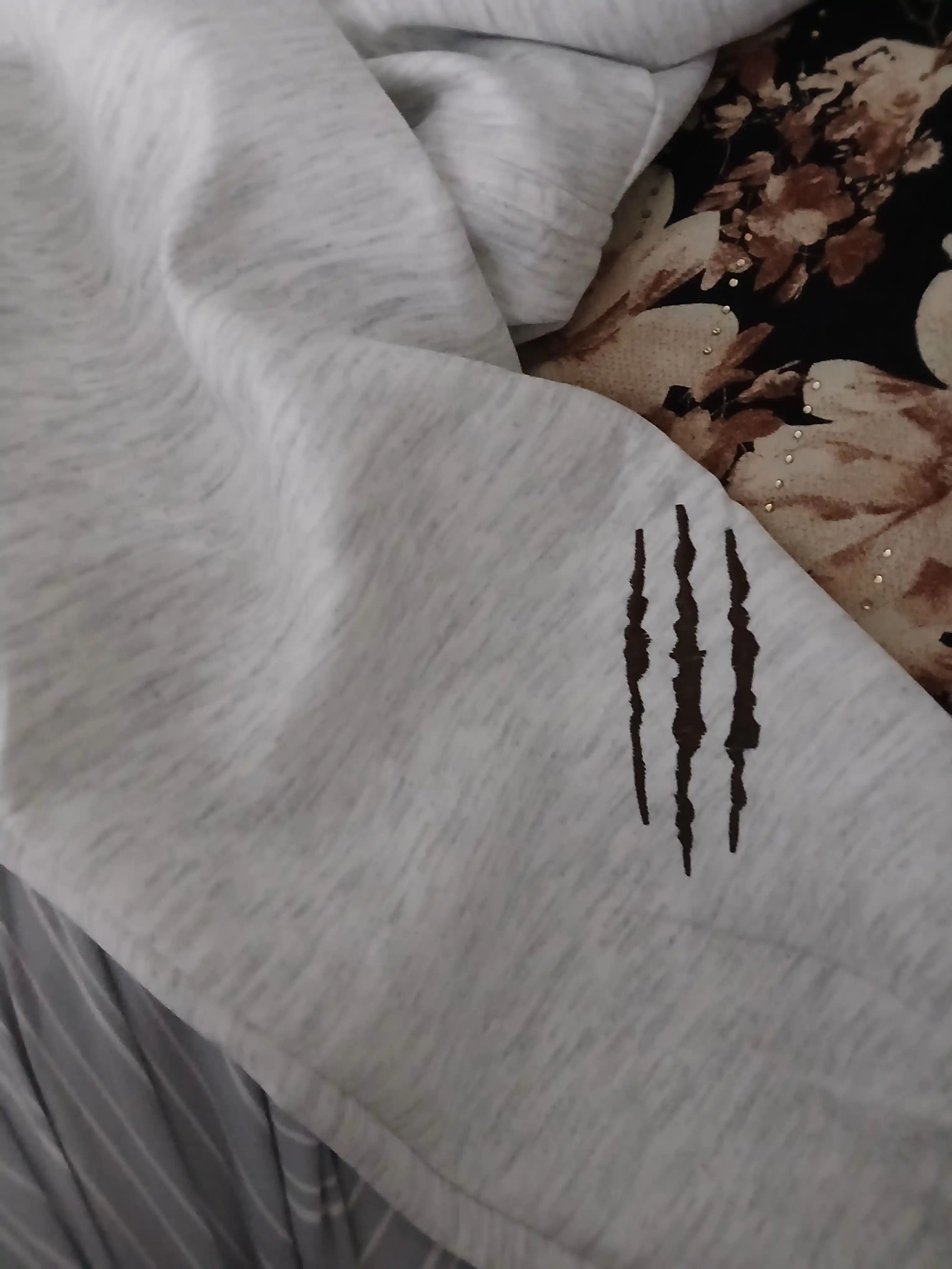 Tolstovka ayollar uchun, chaqmoq ustidagi baland yoqali - EllyFashion