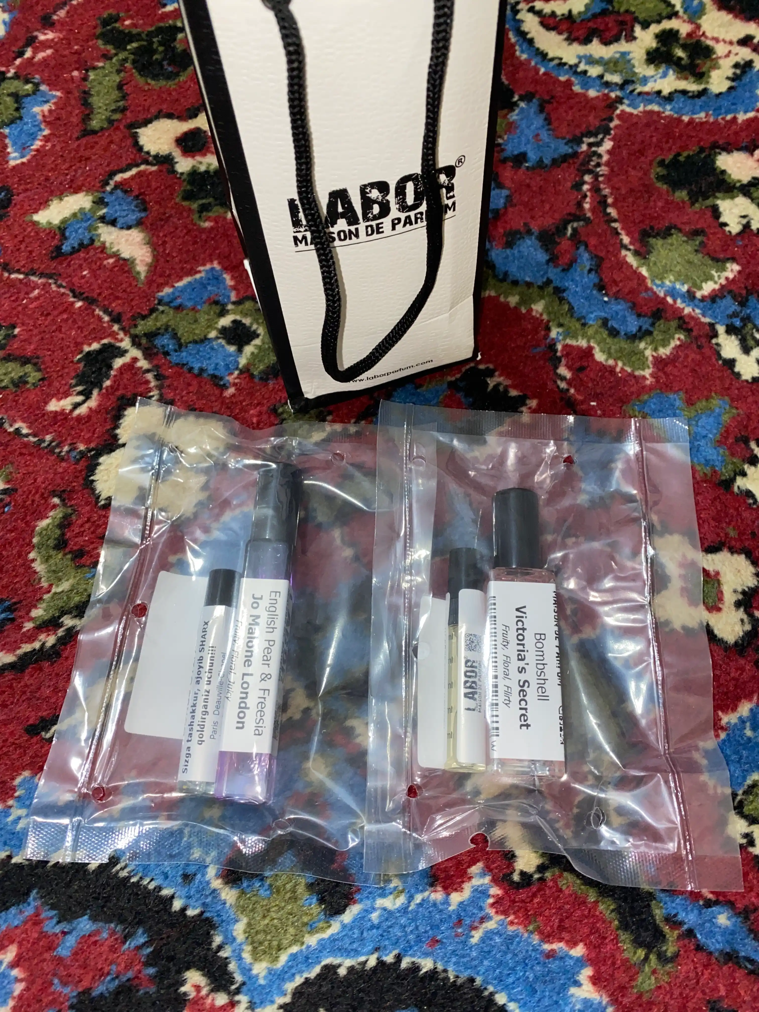 LABOR Parfum English Pear & Freesia Jo Malone London ayollar parfyumi maxsus flakonlarda