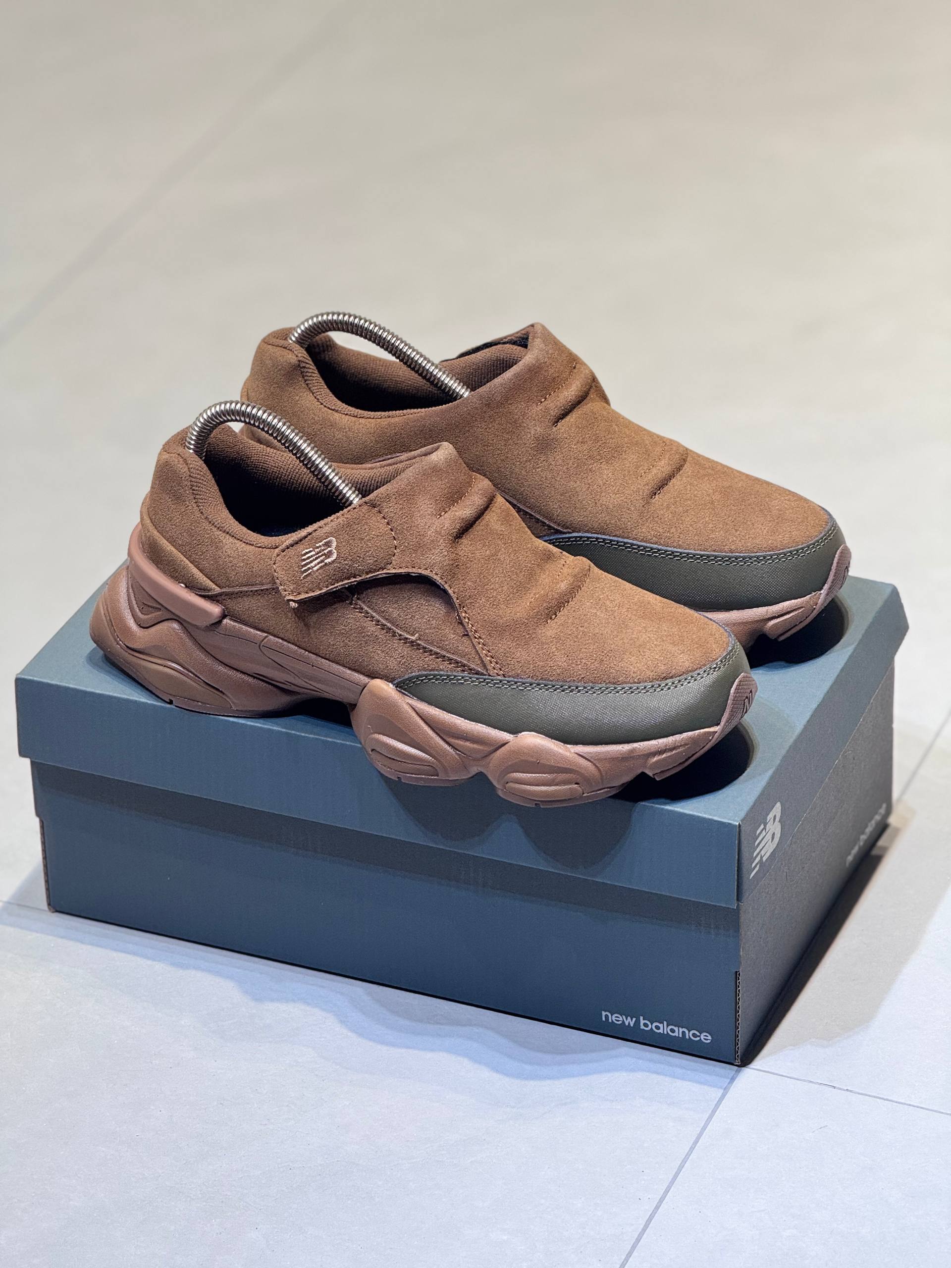 NEW BALANCE 9060X, FANTOMFIT, 8040 демисезонные кроссовки, 40–45 спортивные и повседневные - 