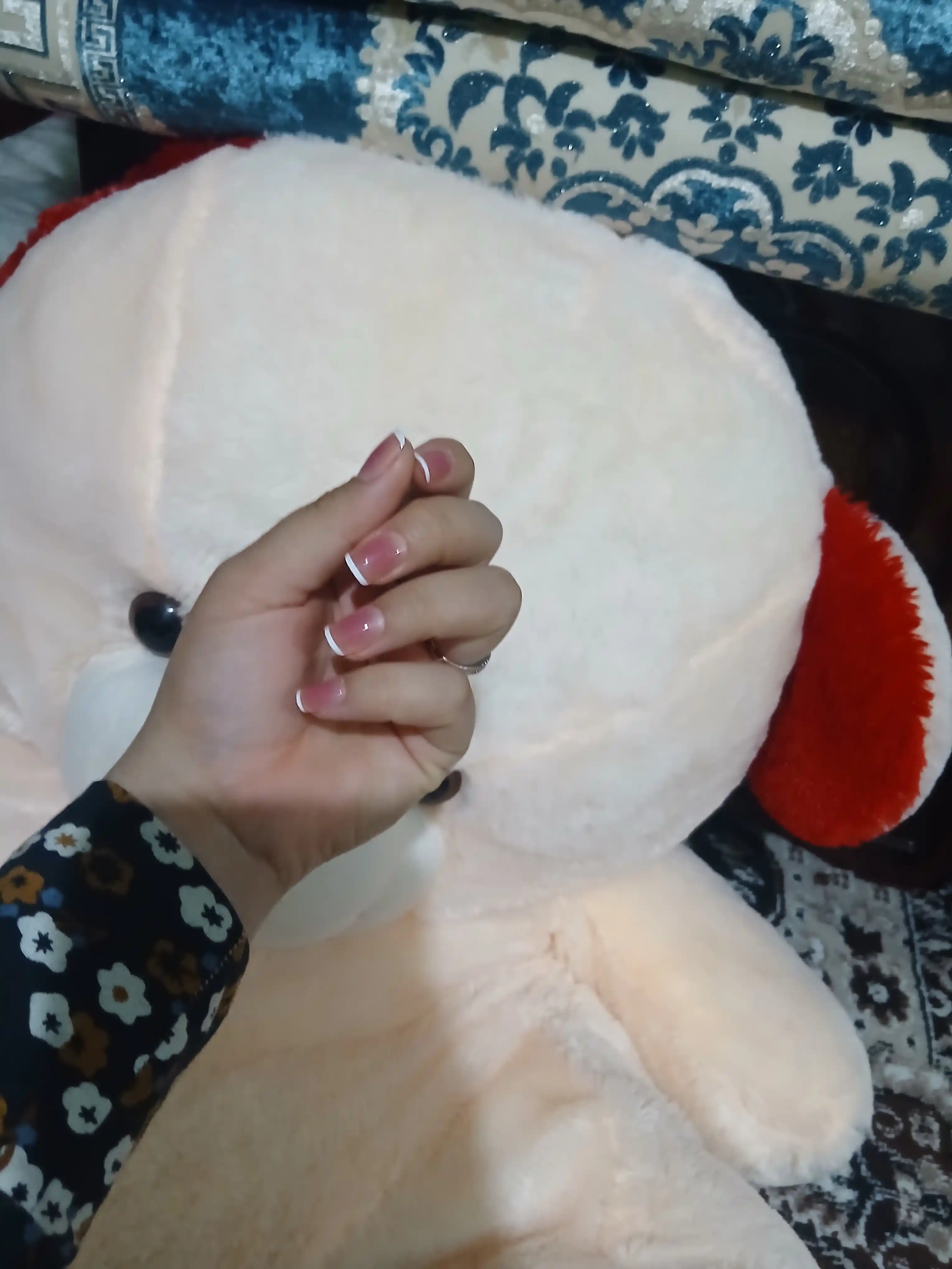 Dizayn bilan ulama tirnoqlar, 24 dona
