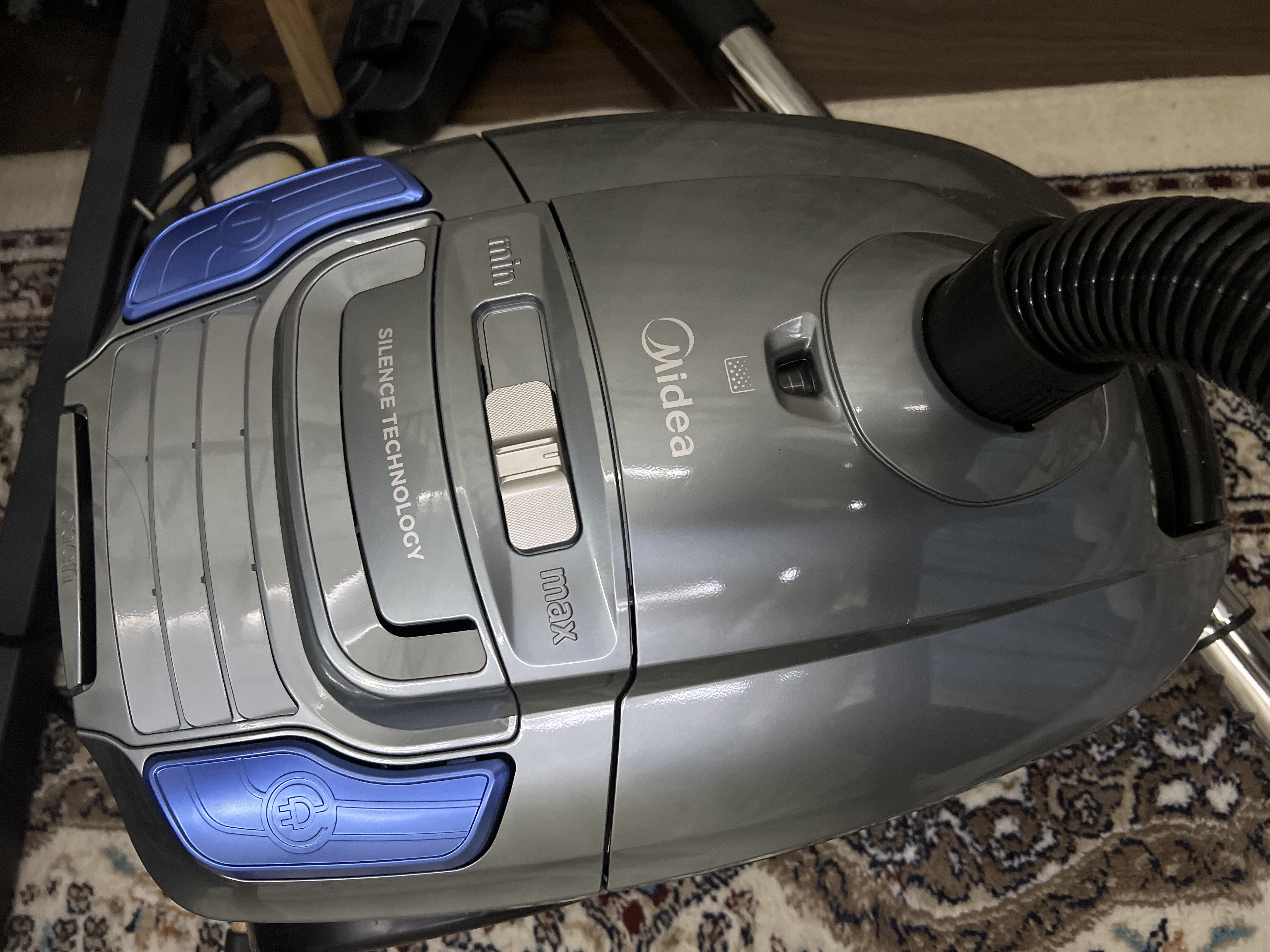 Midea changyutgichi – 1800-2000 Vt quvvat, 360 Vt so‘rish kuchi, HEPA filtri, uy uchun