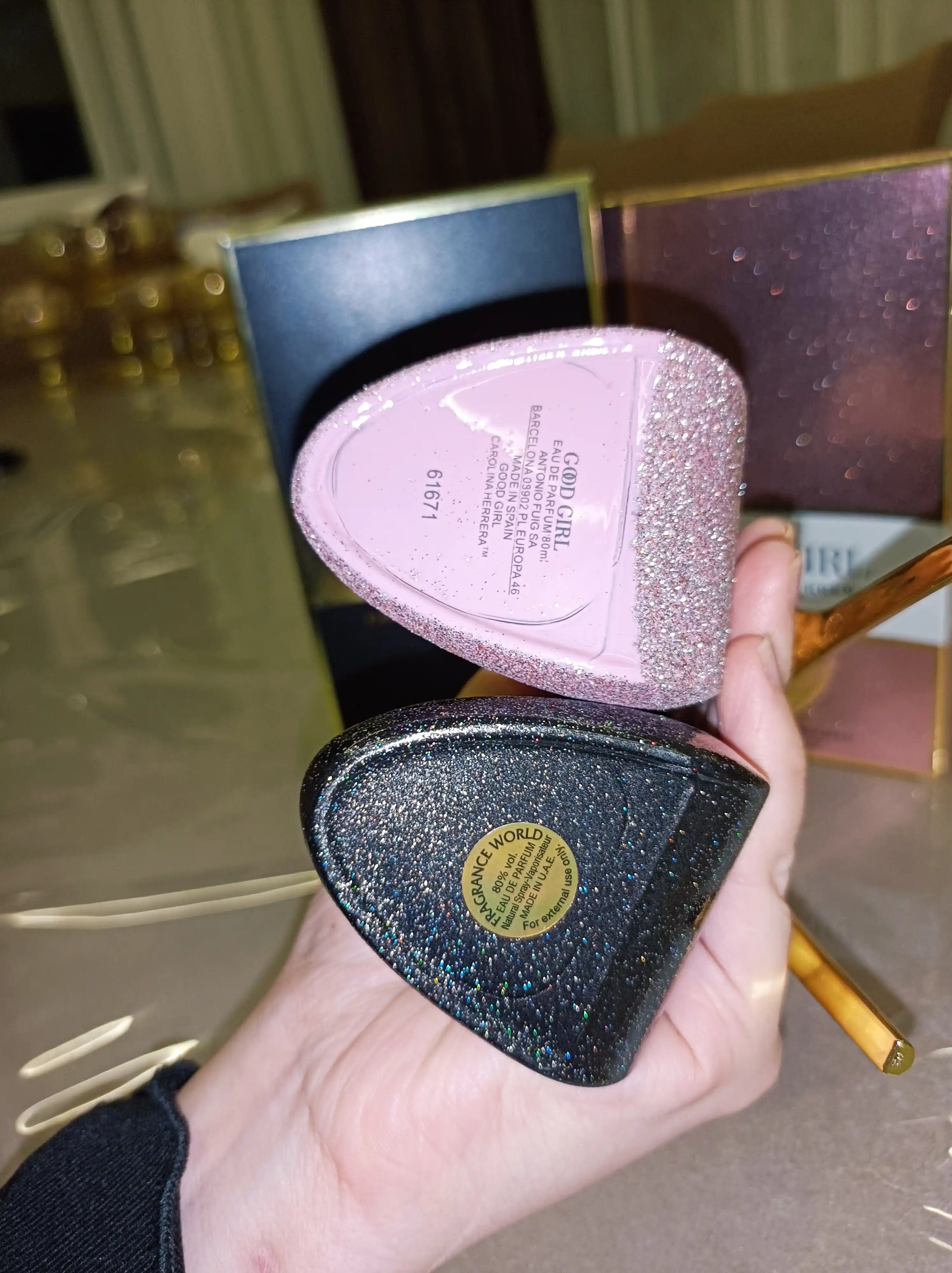 Ayollar parfyumlangan suv CAROLINA HERRERA Good Girl Fantastic Pink, 80 ml