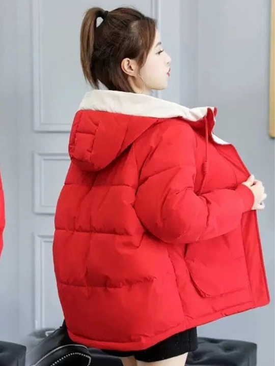 Kurtka ayollar uchun, oversize, qalin kapishoni bilan still koreyskiy kuz va qish uchun