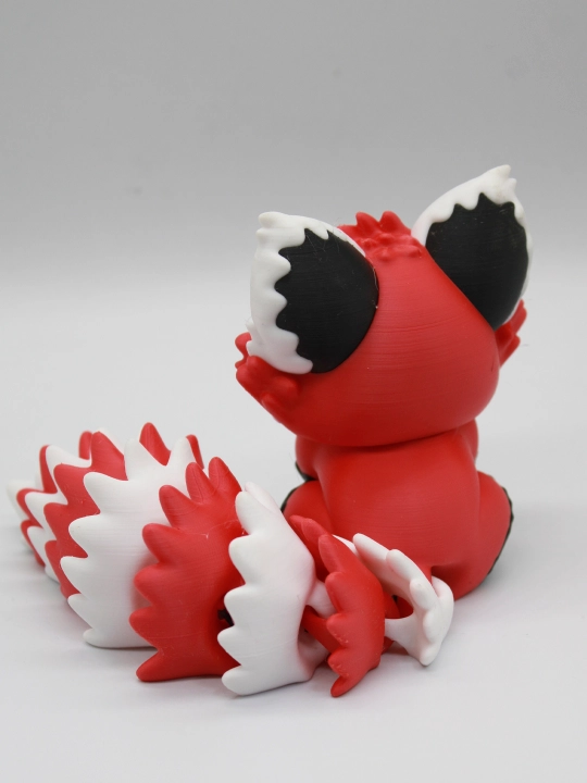 "Qizil Panda" harakatlanuvchi 3D-o'yinchoq. Antistress figura, bolalarga sovg'a