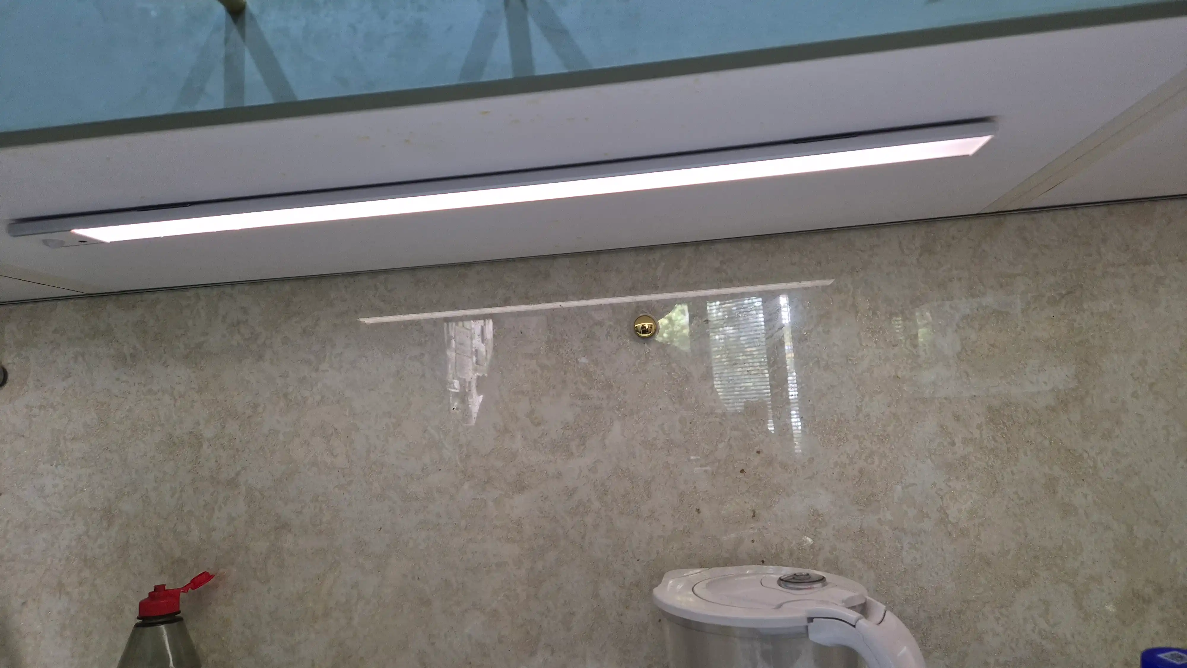Alyuminiy aqlli LED-yoritgich, harakat datchigi, magnitli mahkamlash, Type-C, akkumulyator