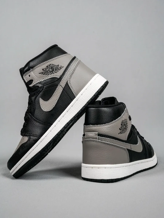 Erkaklar, ayollar va o‘smirlar uchun sport krossovkalari Nike Air Force, o'lchami 40-44