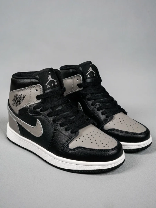 Erkaklar, ayollar va o‘smirlar uchun sport krossovkalari Nike Air Force, o'lchami 40-44
