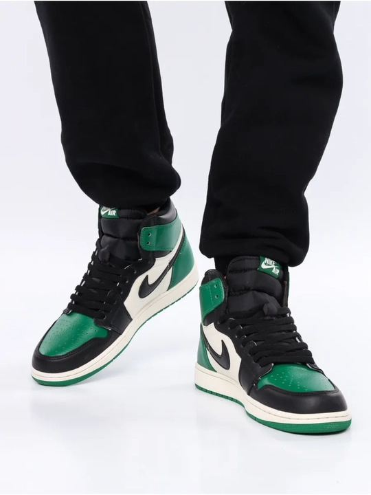 Erkaklar, ayollar va o‘smirlar uchun sport krossovkalari Nike Air Force, o'lchami 40-44
